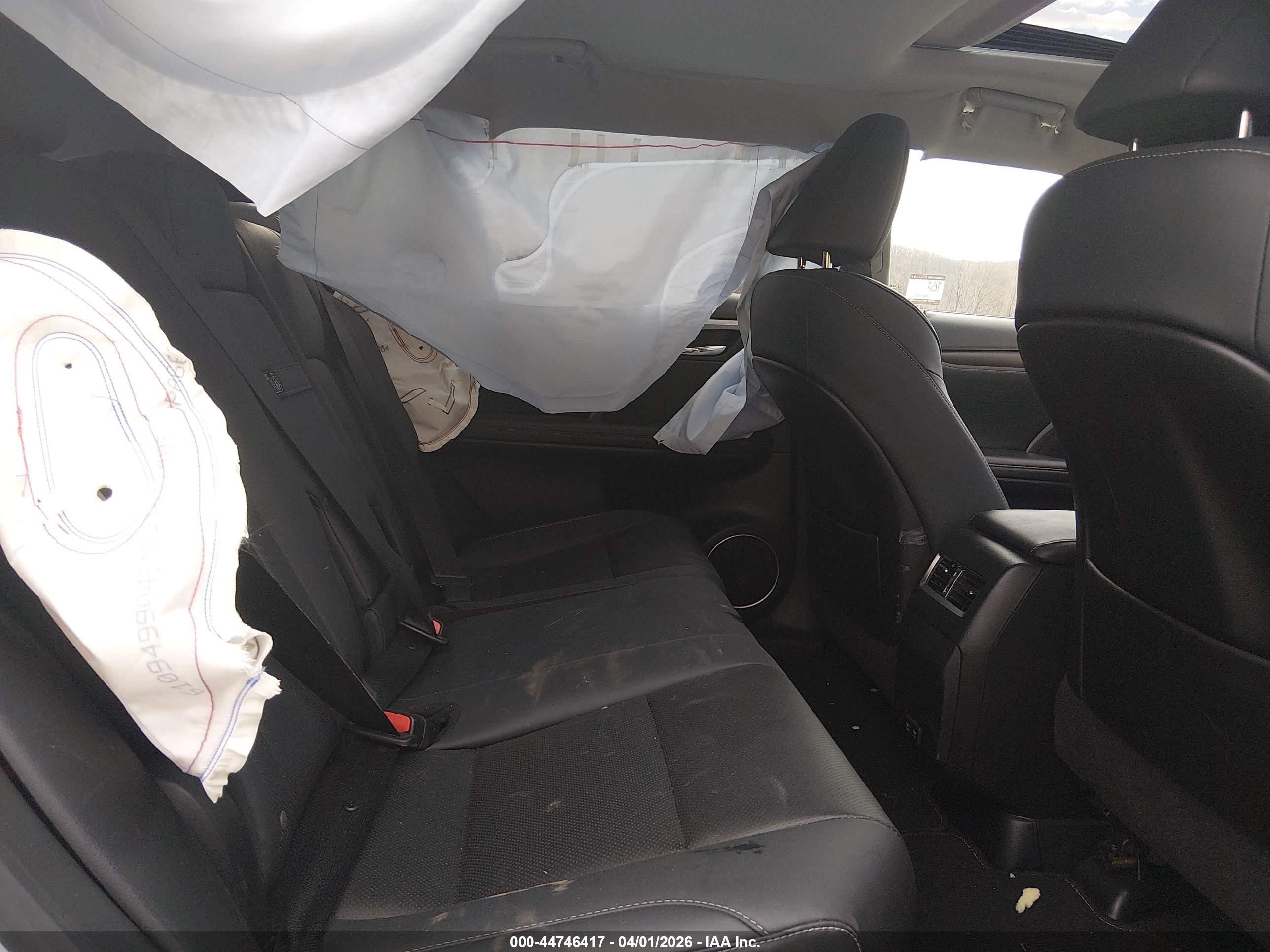 LEXUS RX image 8