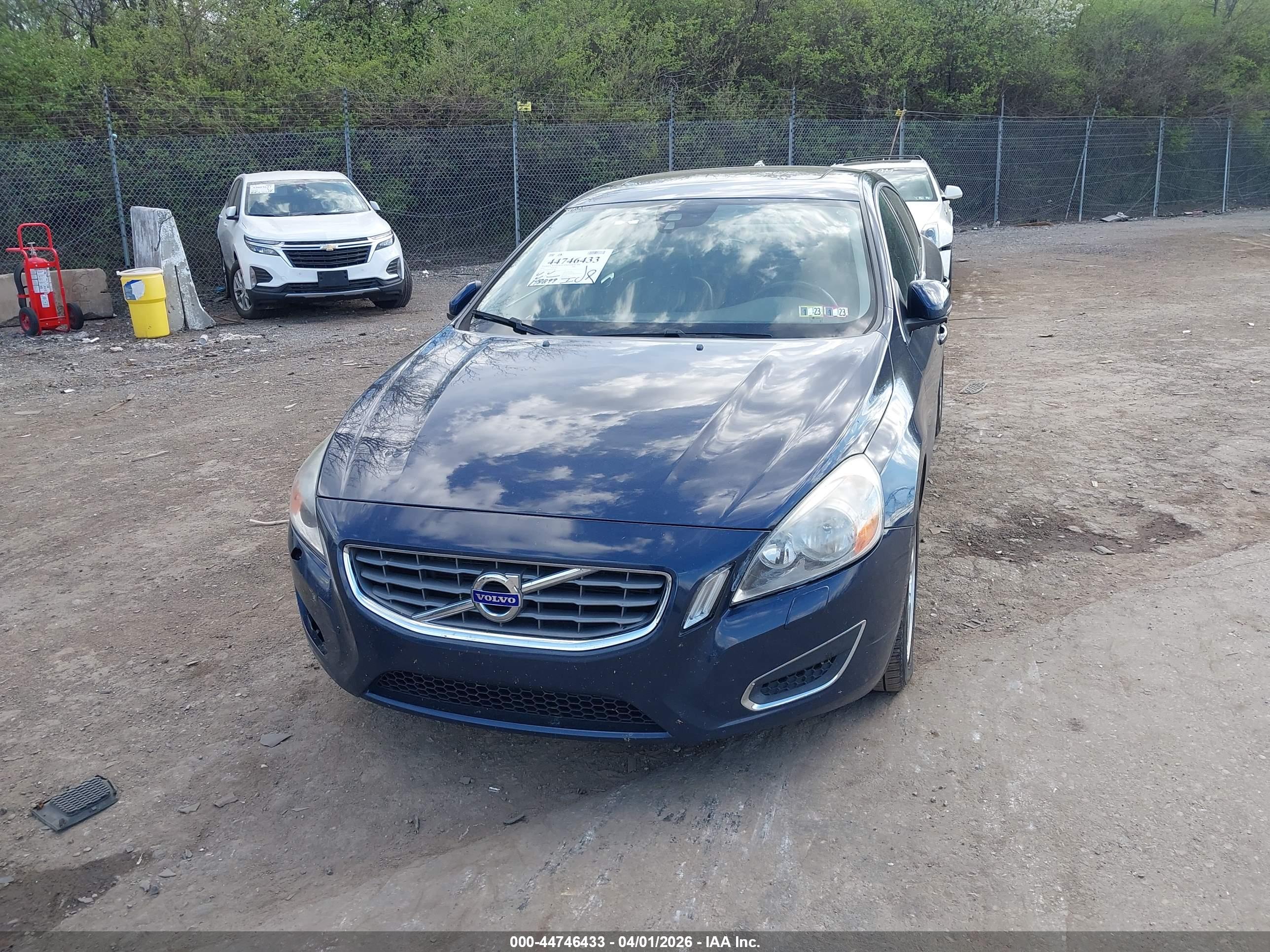 VOLVO S60 image 6