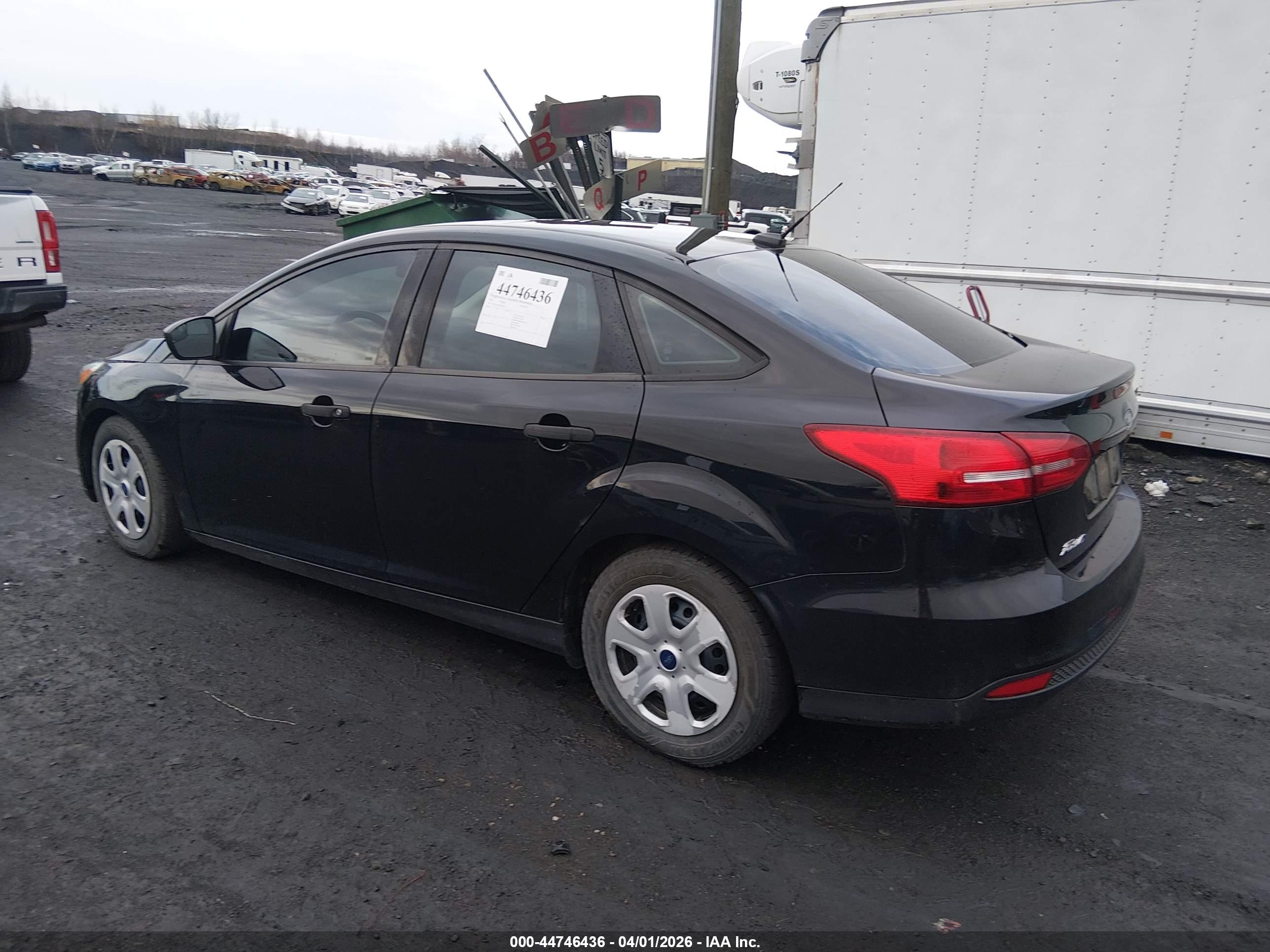 FORD FOCUS image 3