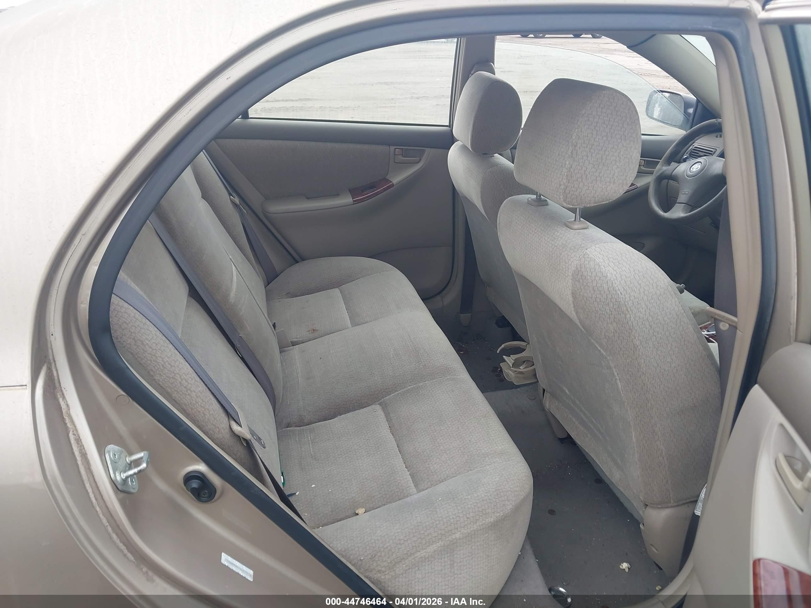 TOYOTA COROLLA image 8