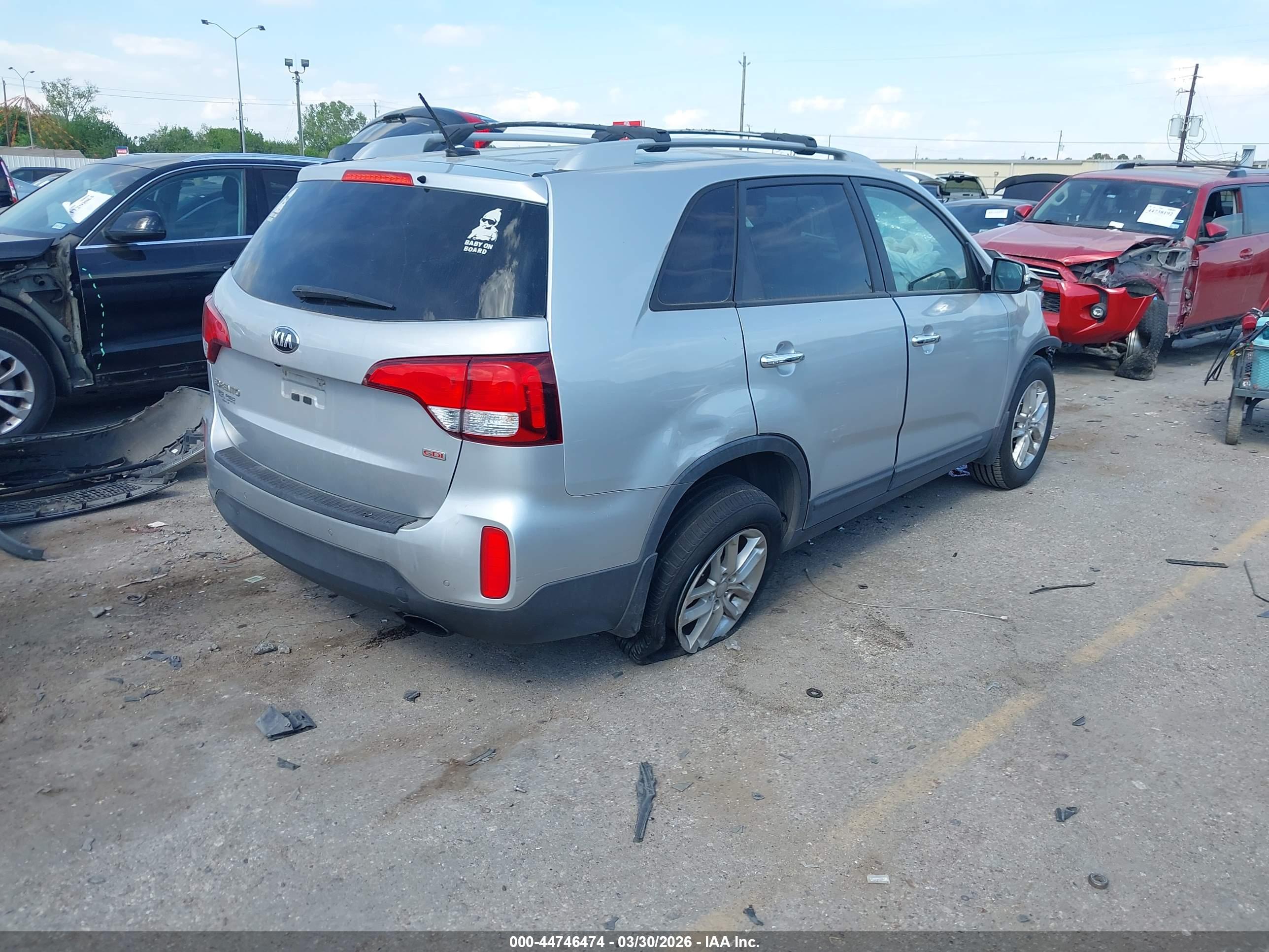 KIA SORENTO image 4