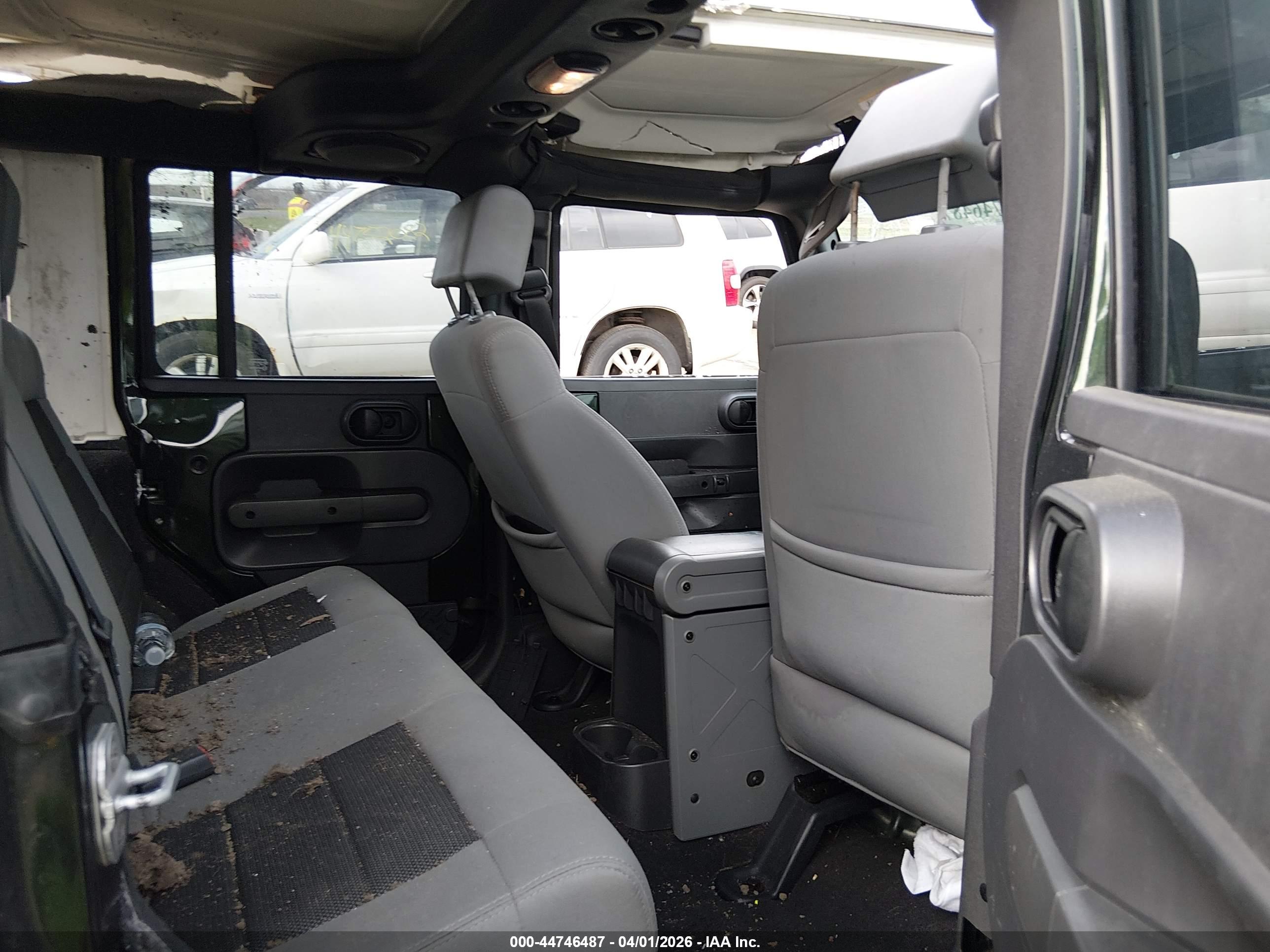 JEEP WRANGLER image 8