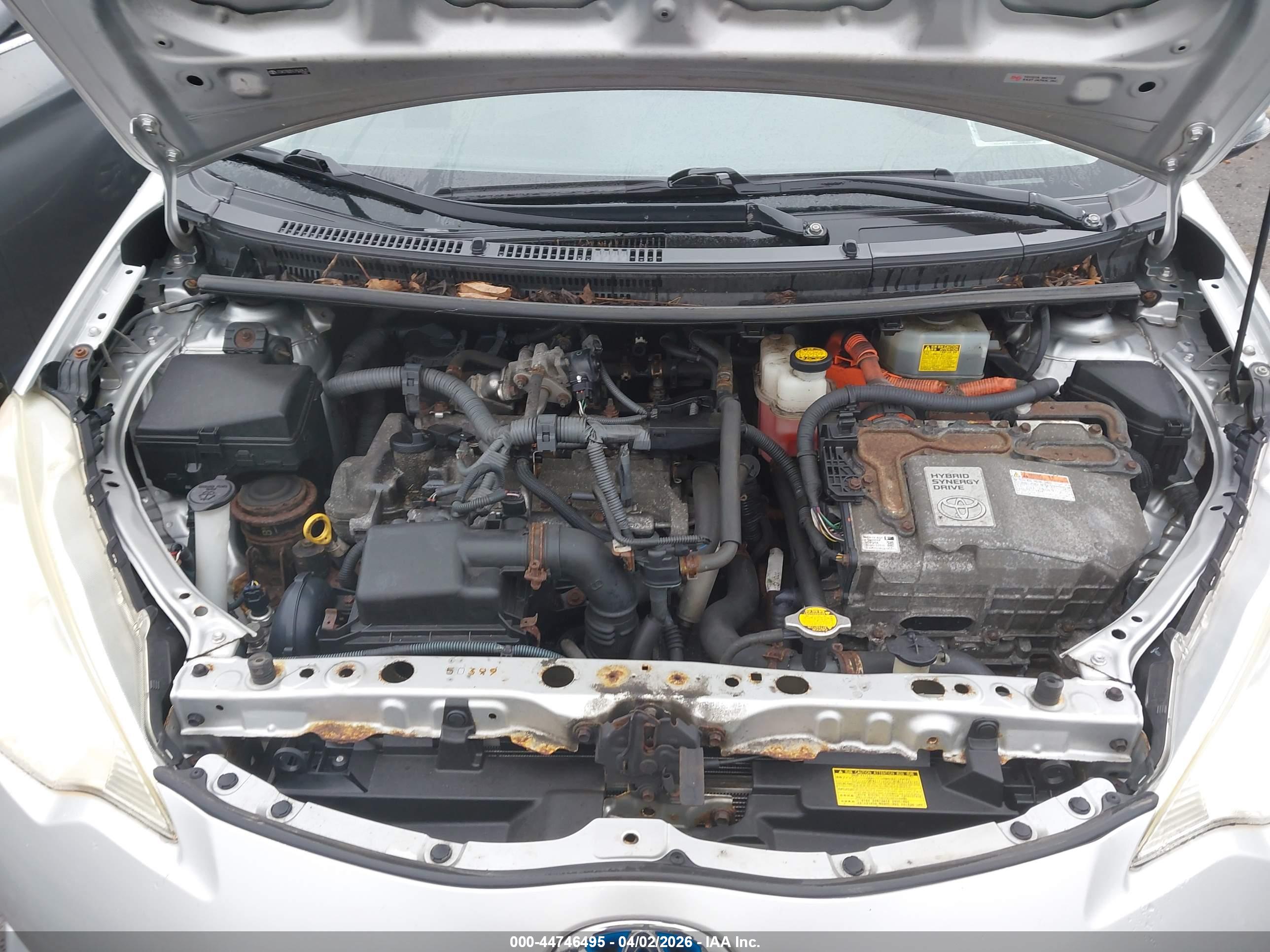 TOYOTA PRIUS image 10