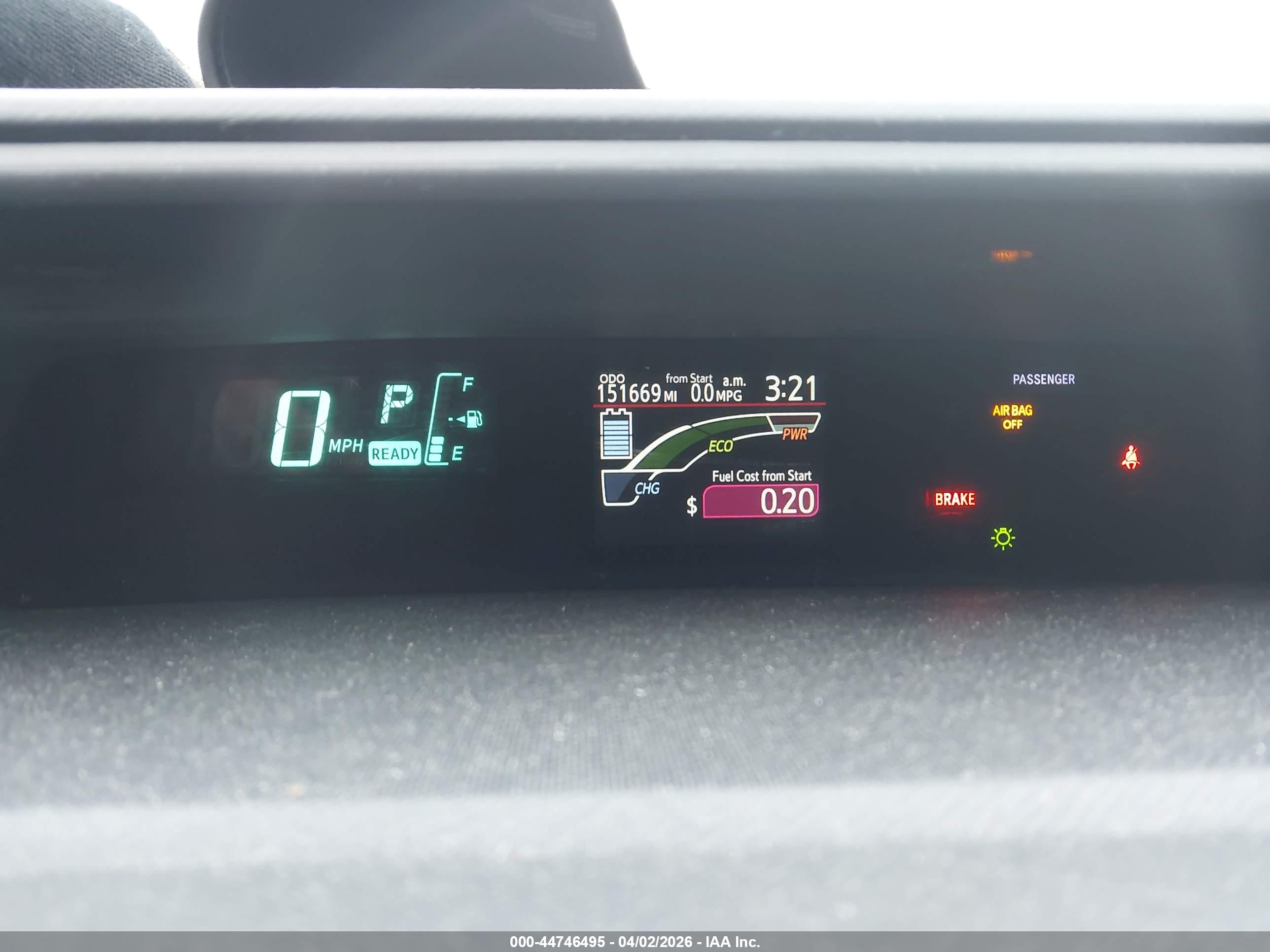 TOYOTA PRIUS image 7