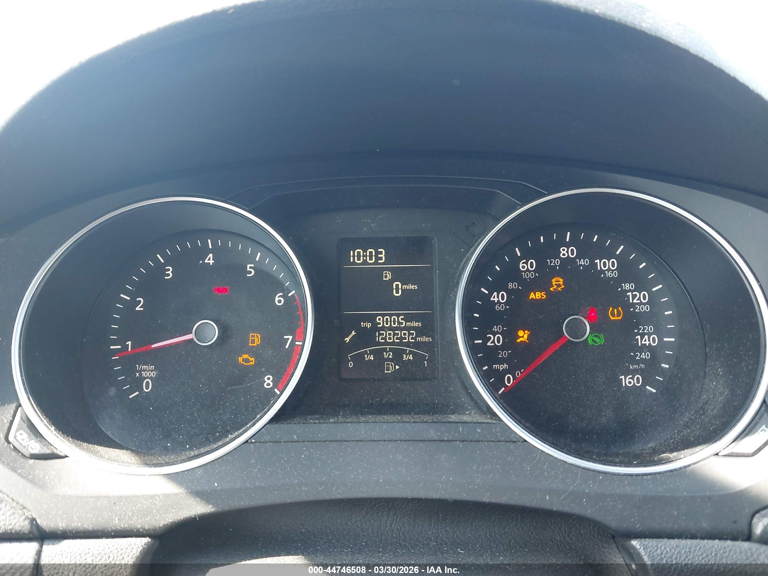 VOLKSWAGEN JETTA image 7