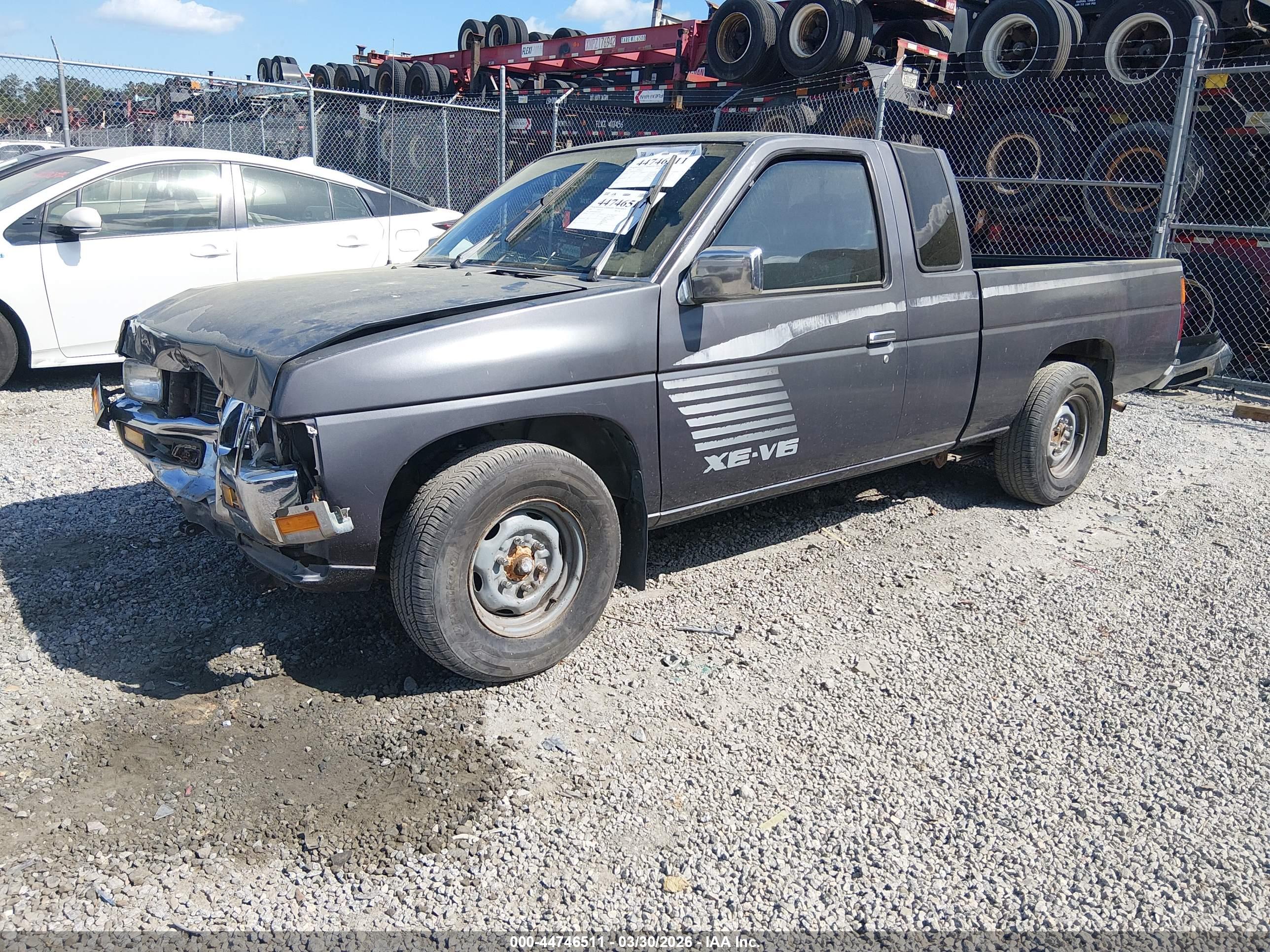 NISSAN TRUCK image 2