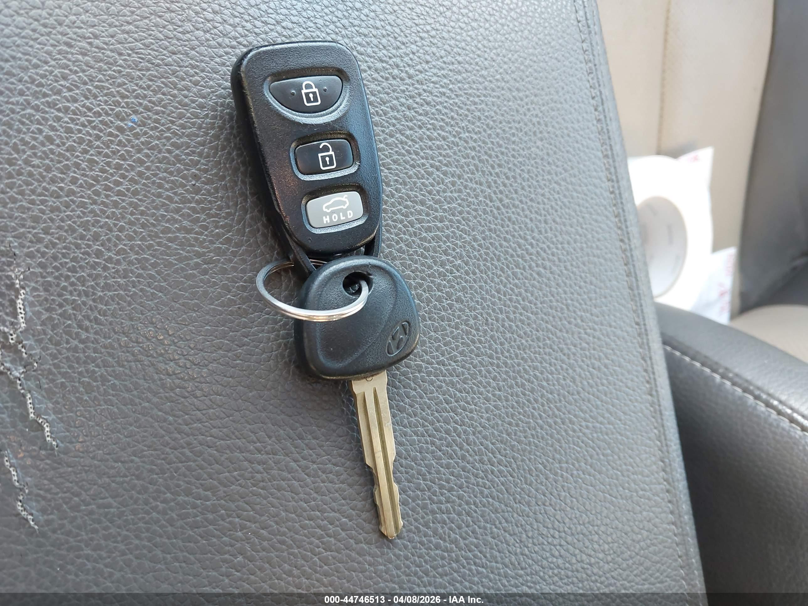 HYUNDAI ELANTRA image 11