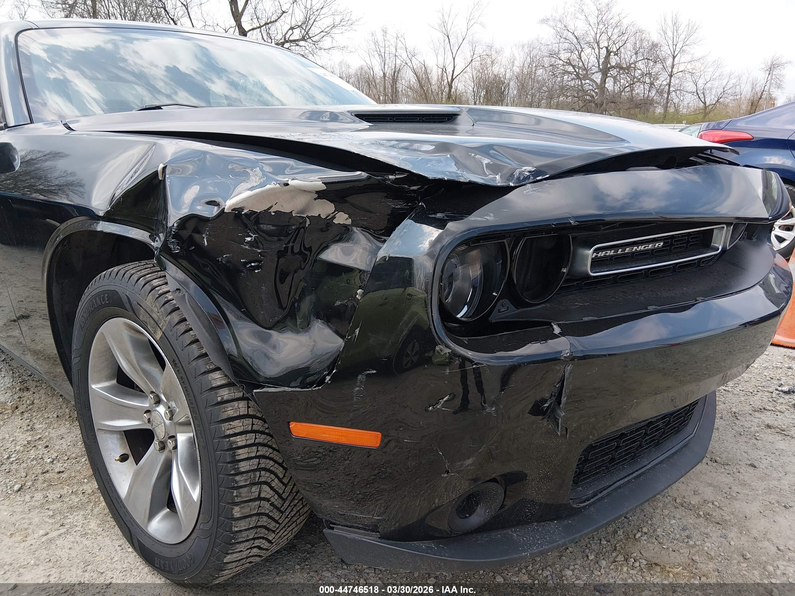 DODGE CHALLENGER image 6