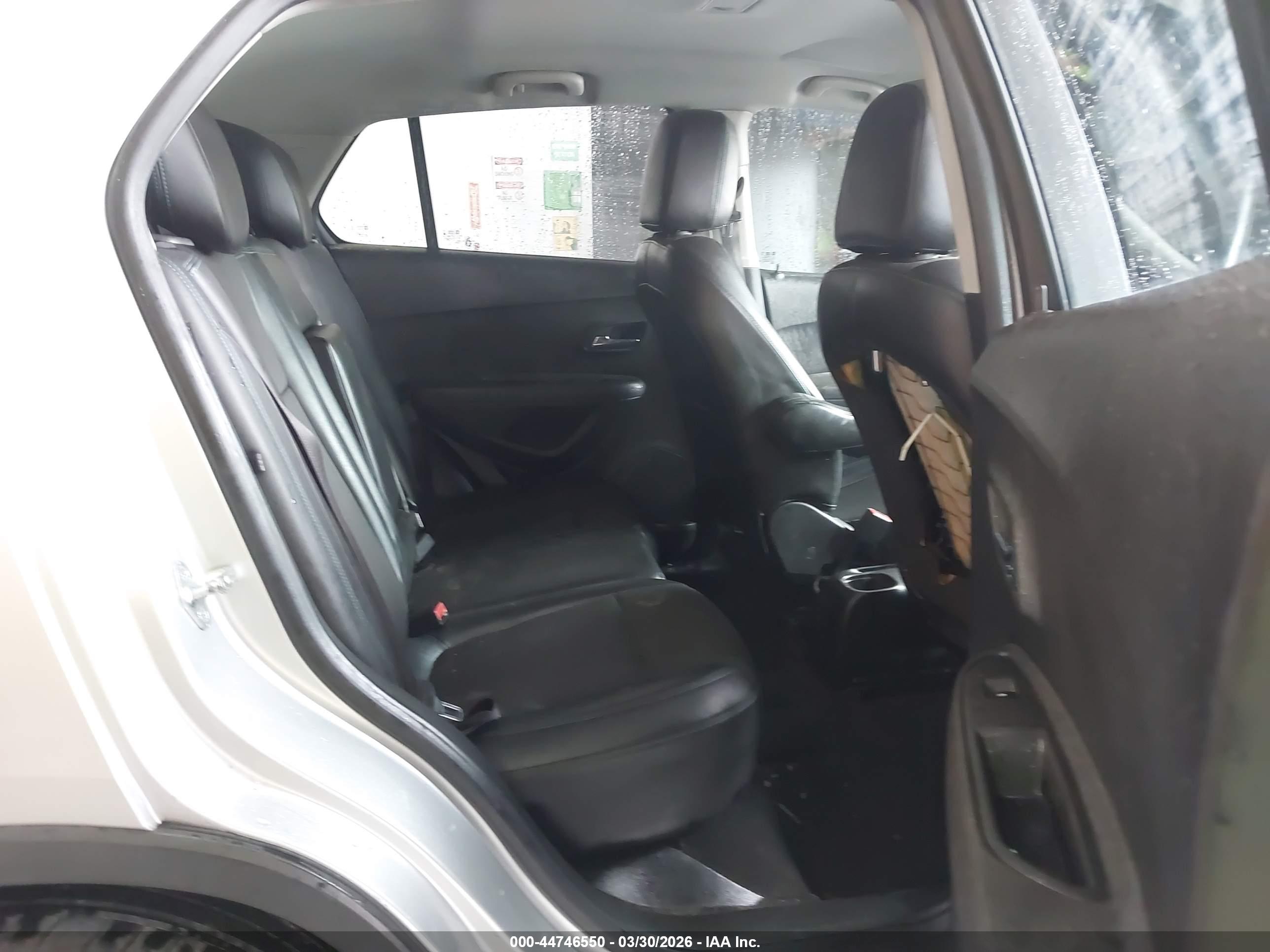 CHEVROLET TRAX image 8