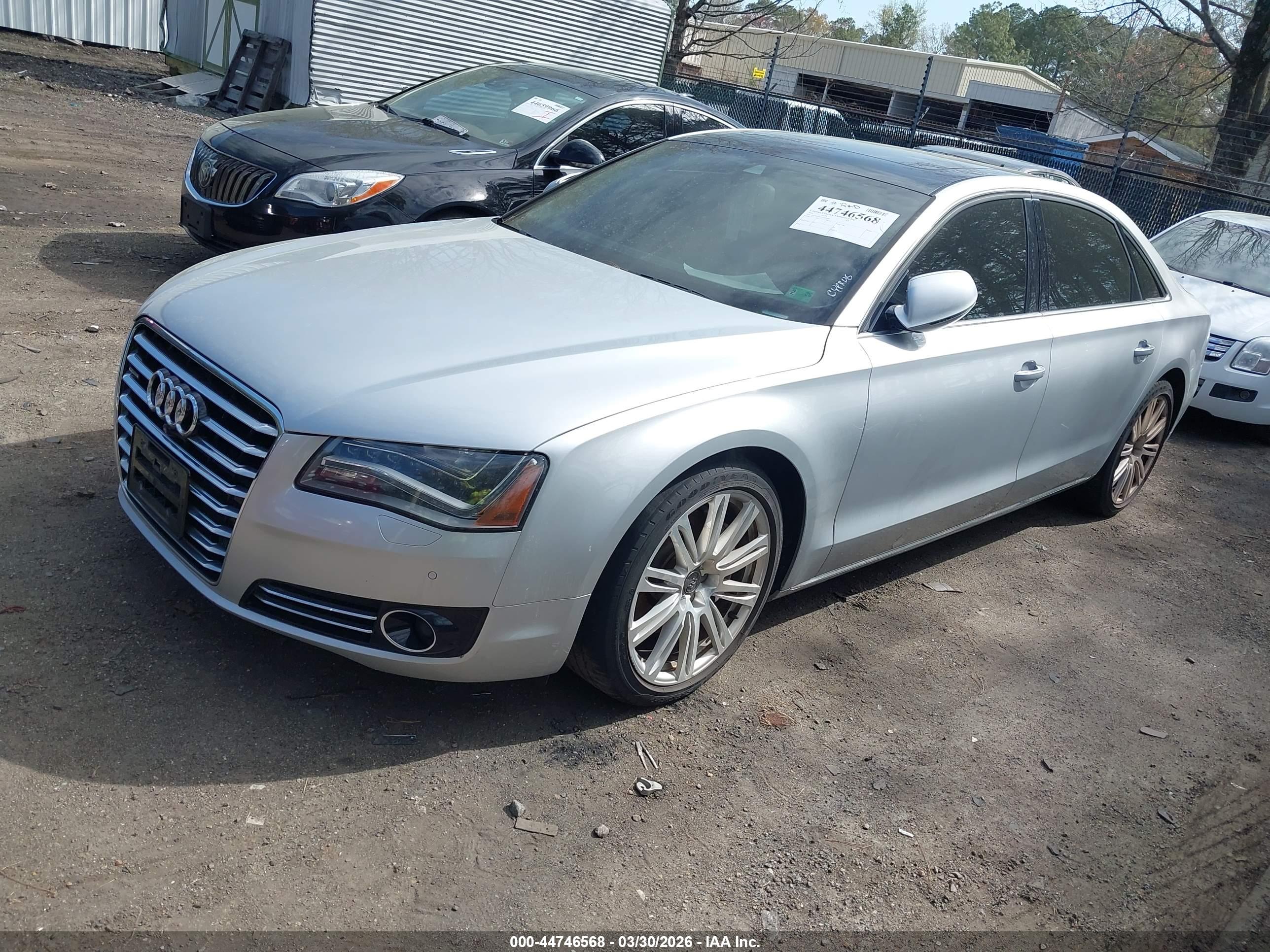 AUDI A8 image 2