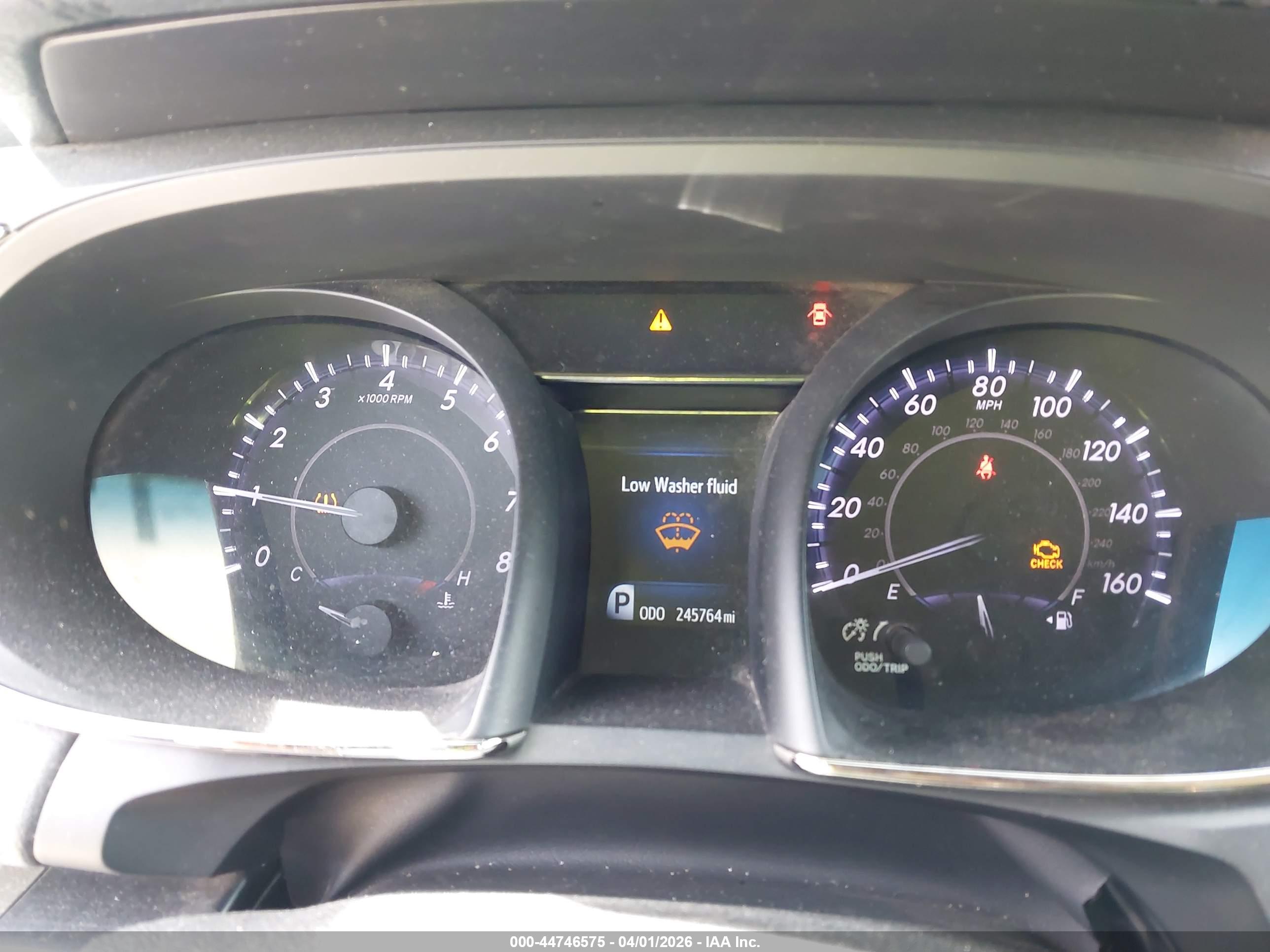 TOYOTA AVALON image 7