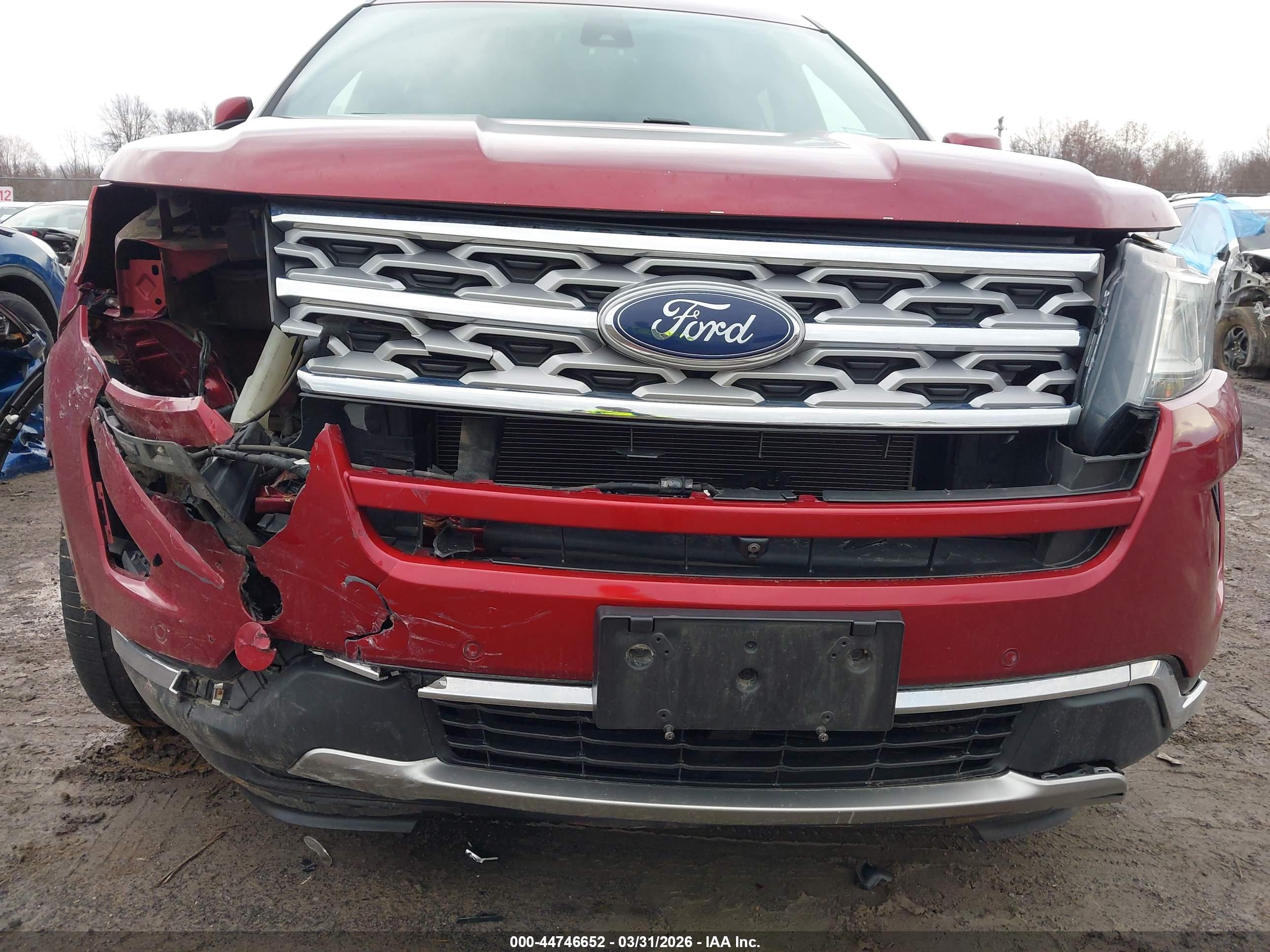 FORD EXPLORER image 6