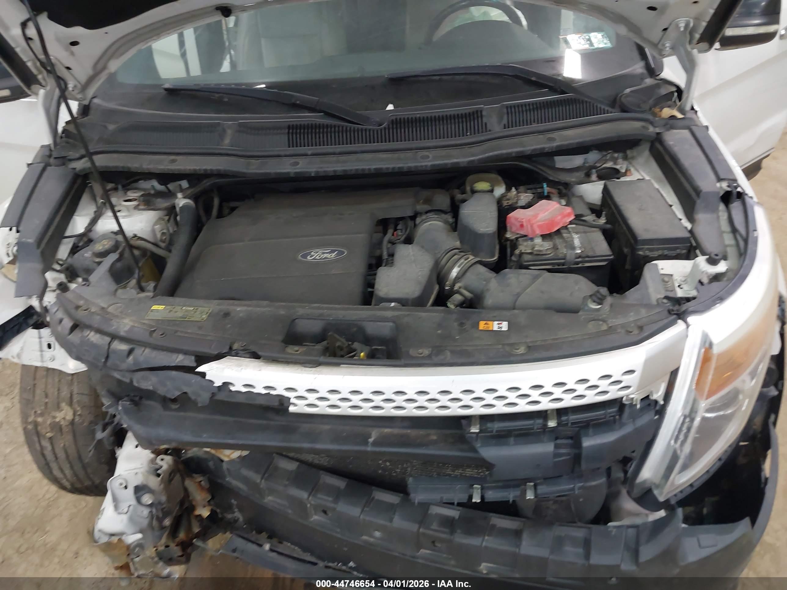 FORD EXPLORER image 10