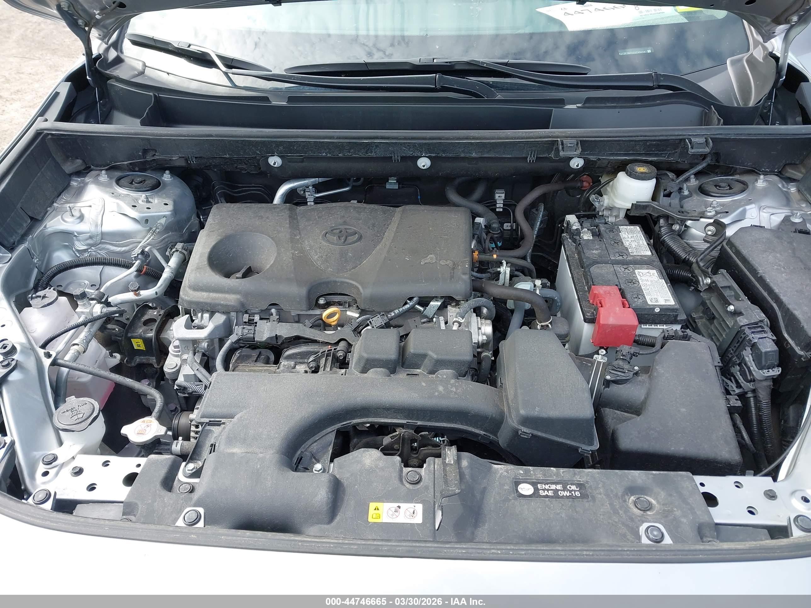 TOYOTA RAV4 image 10