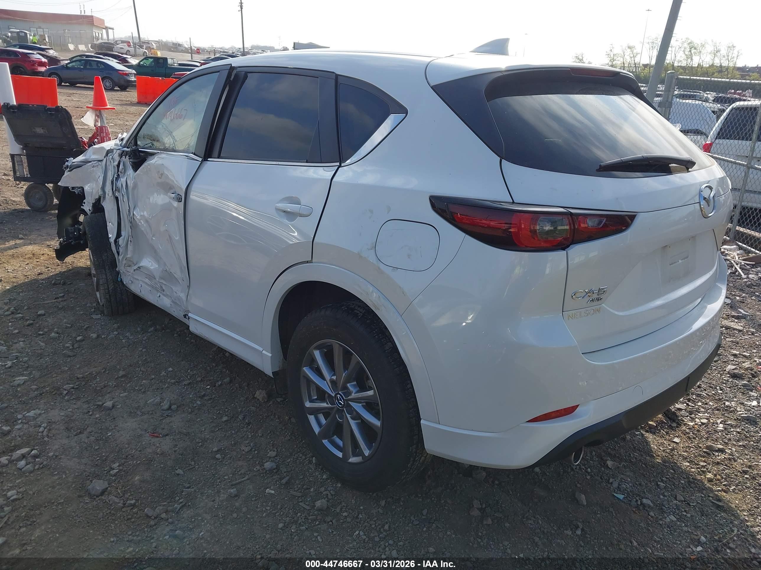 MAZDA CX-5 image 3