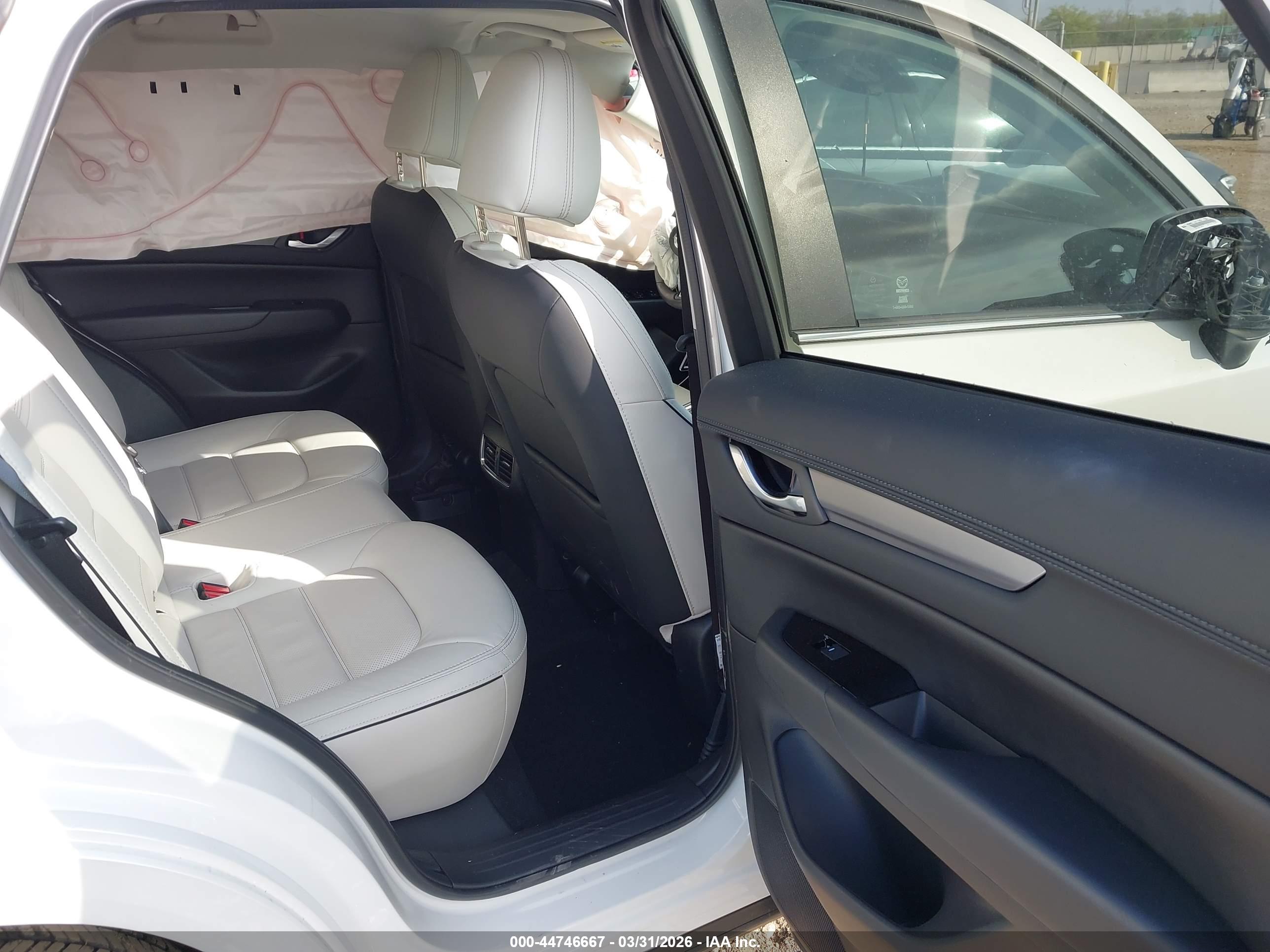 MAZDA CX-5 image 8