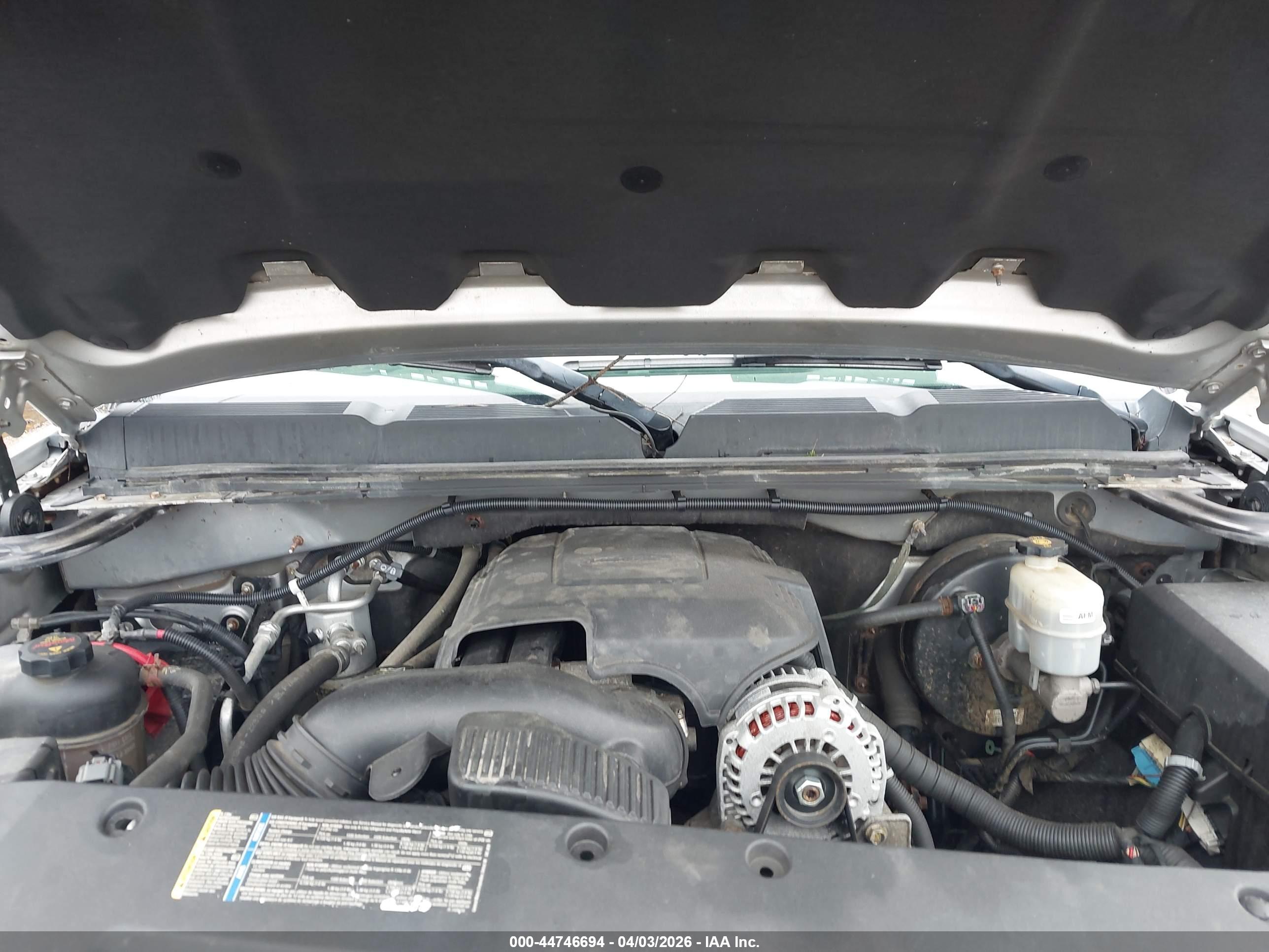 CHEVROLET SILVERADO image 10