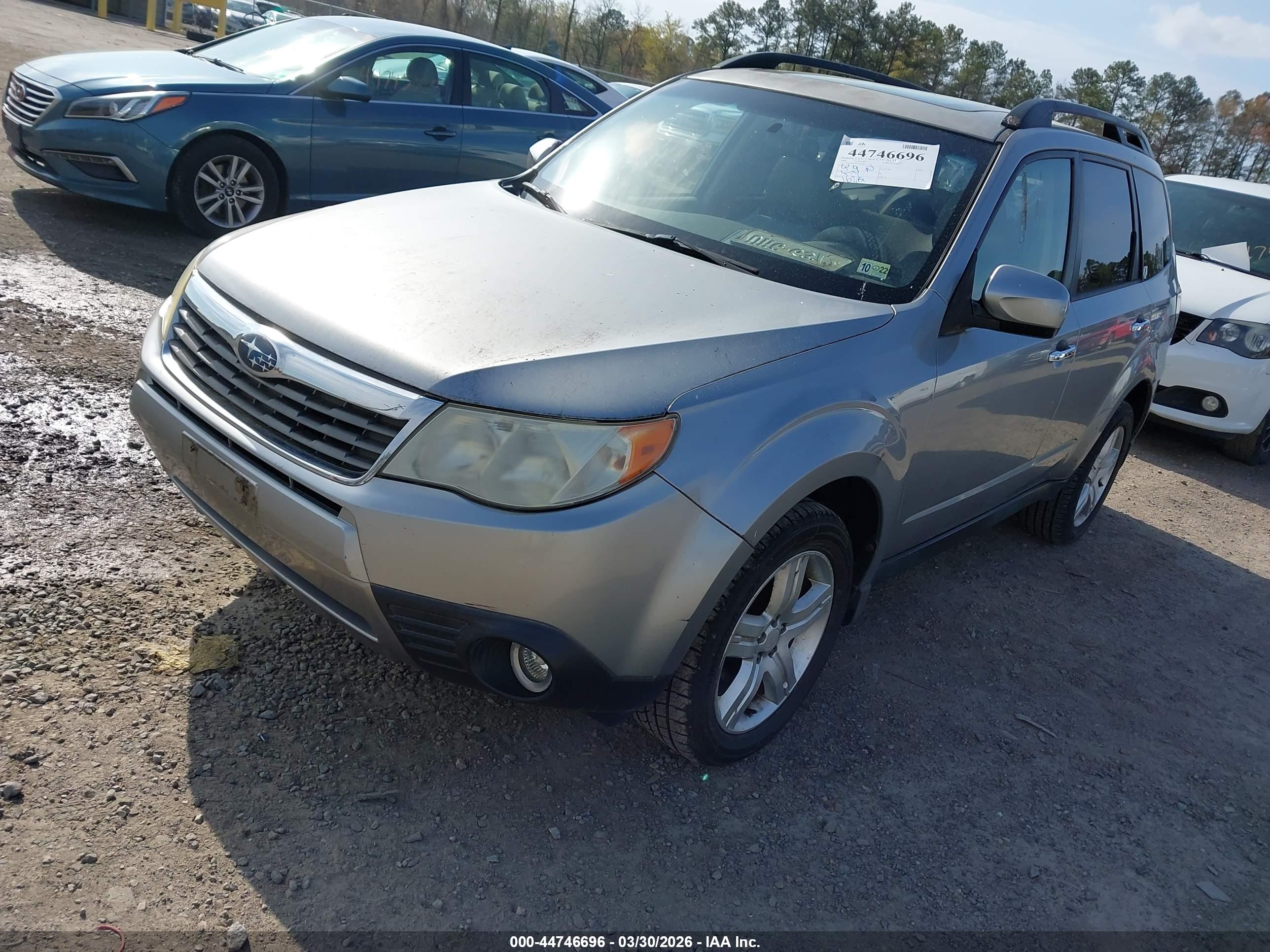 SUBARU FORESTER image 2