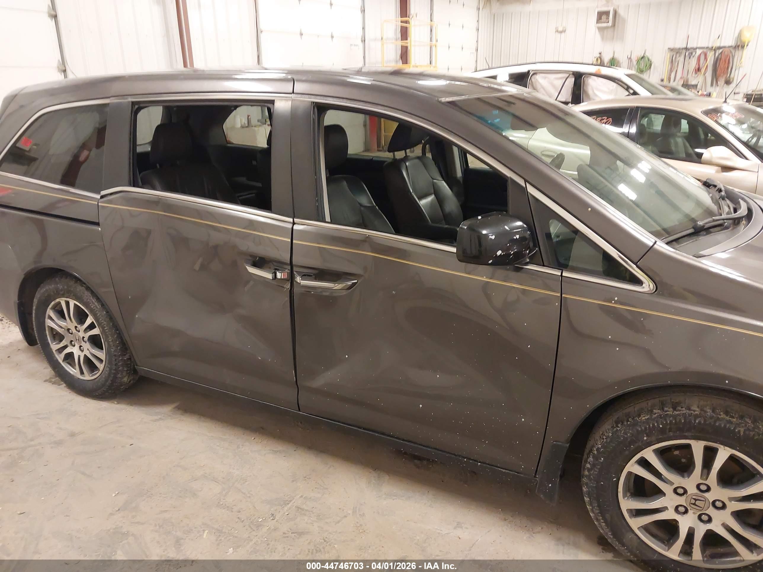 HONDA ODYSSEY image 6