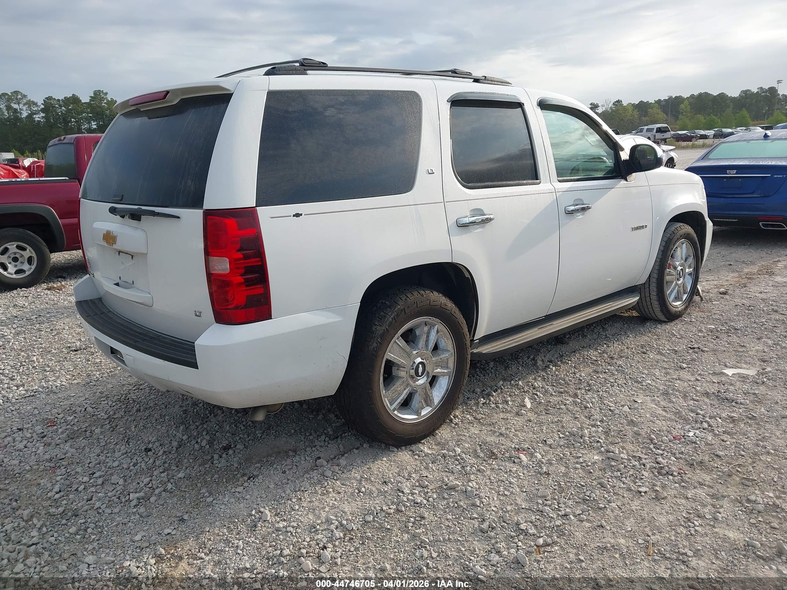 CHEVROLET TAHOE image 4