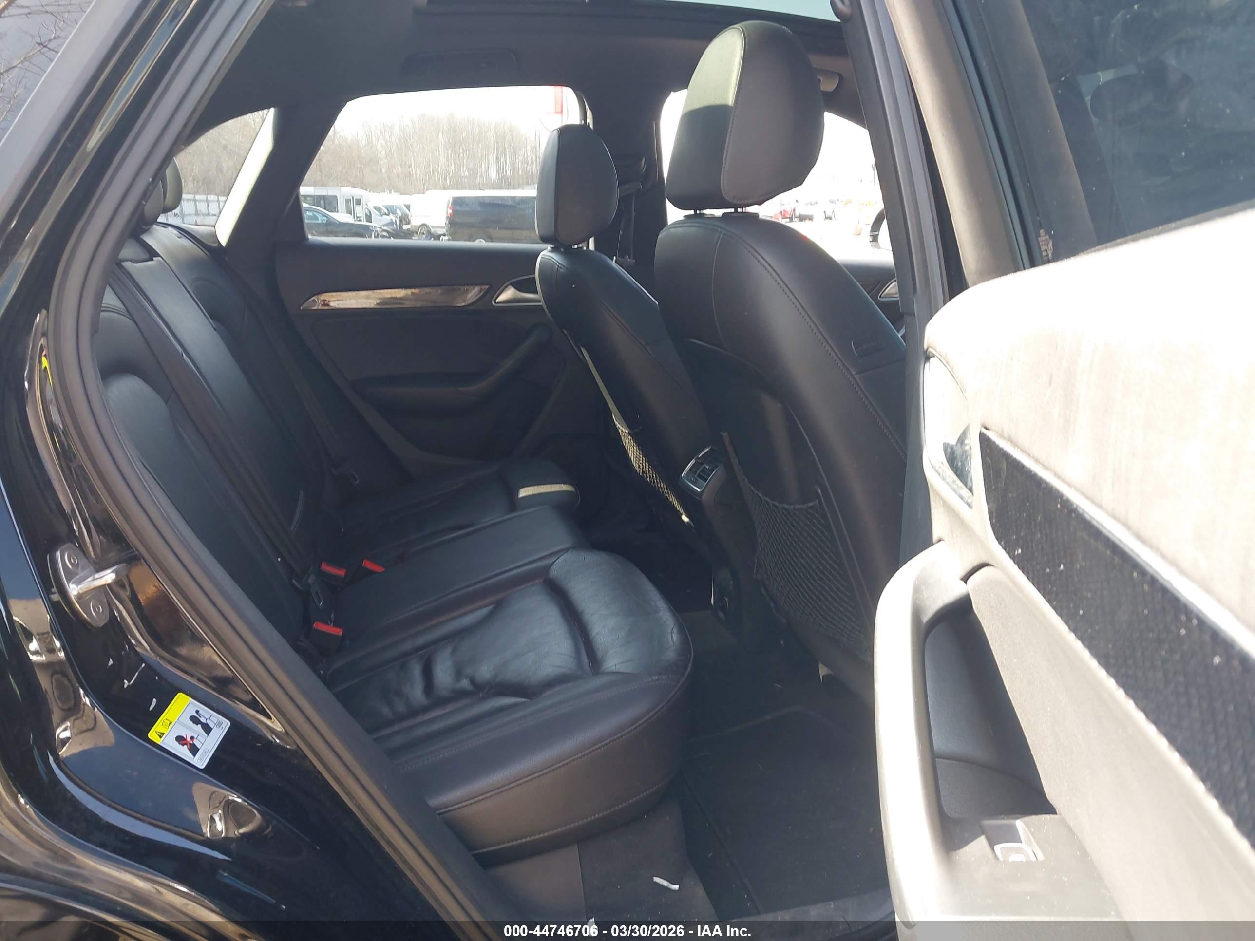 AUDI Q3 image 8