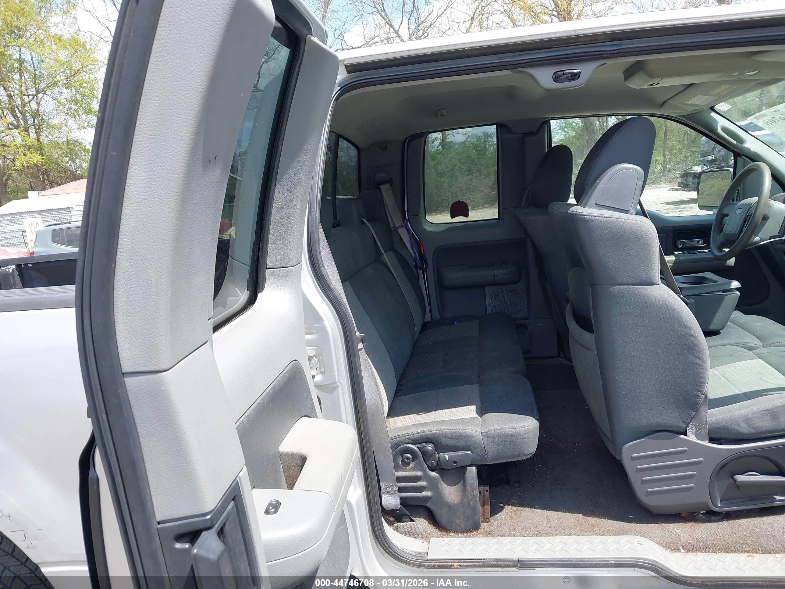 FORD F-150 image 8