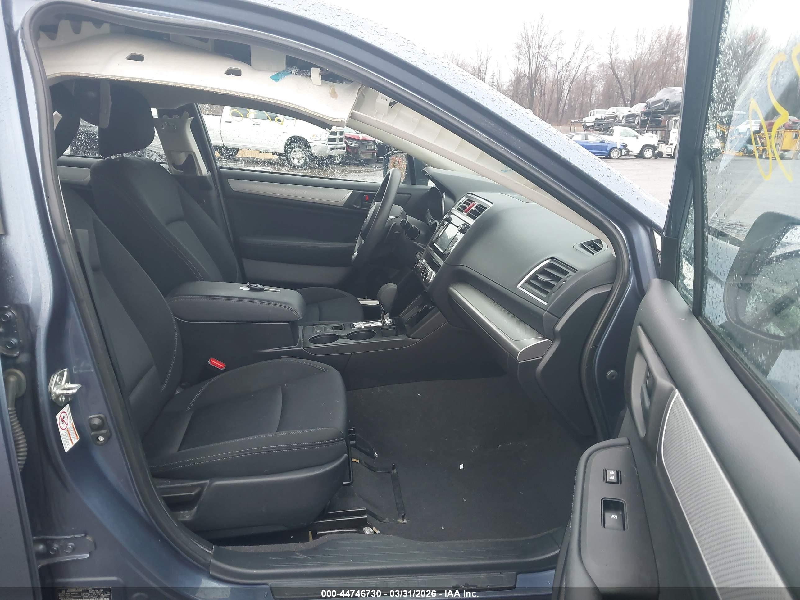 SUBARU LEGACY image 5