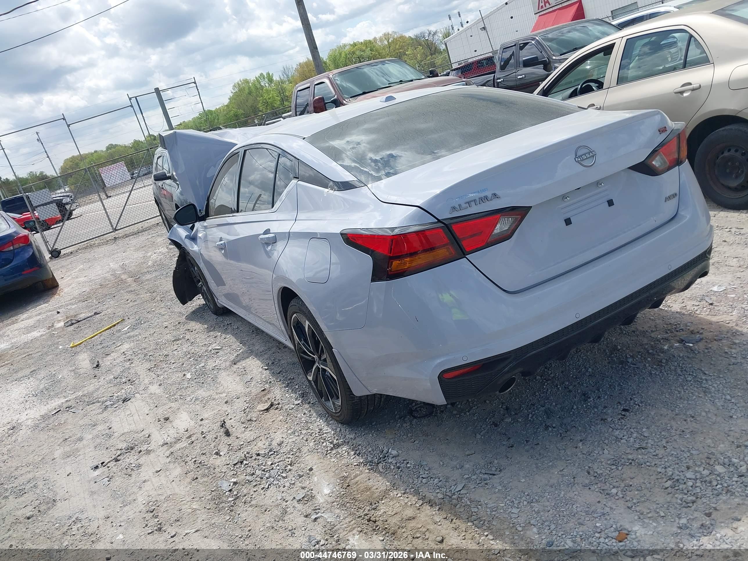 NISSAN ALTIMA image 3