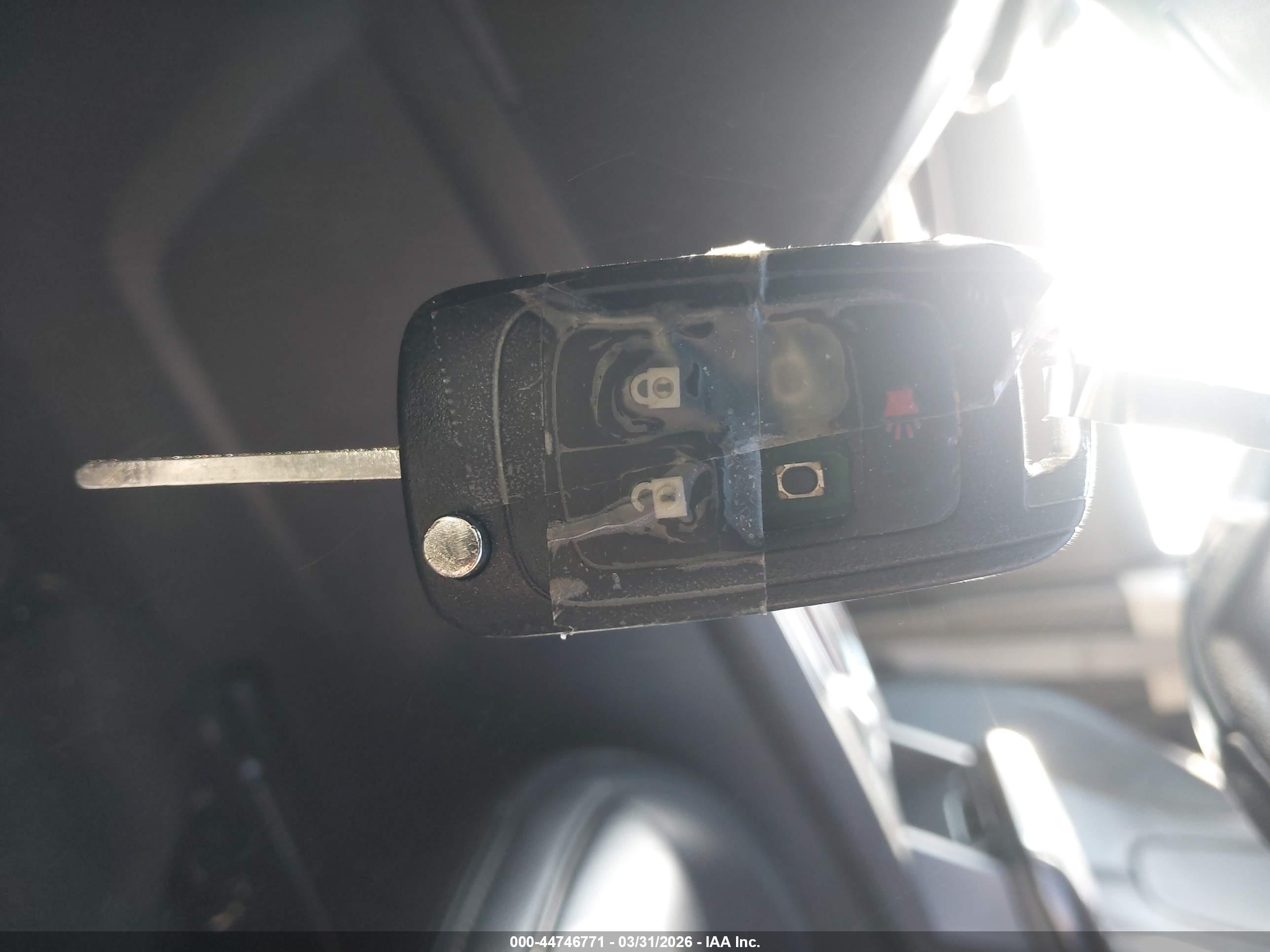 CHEVROLET EQUINOX image 11