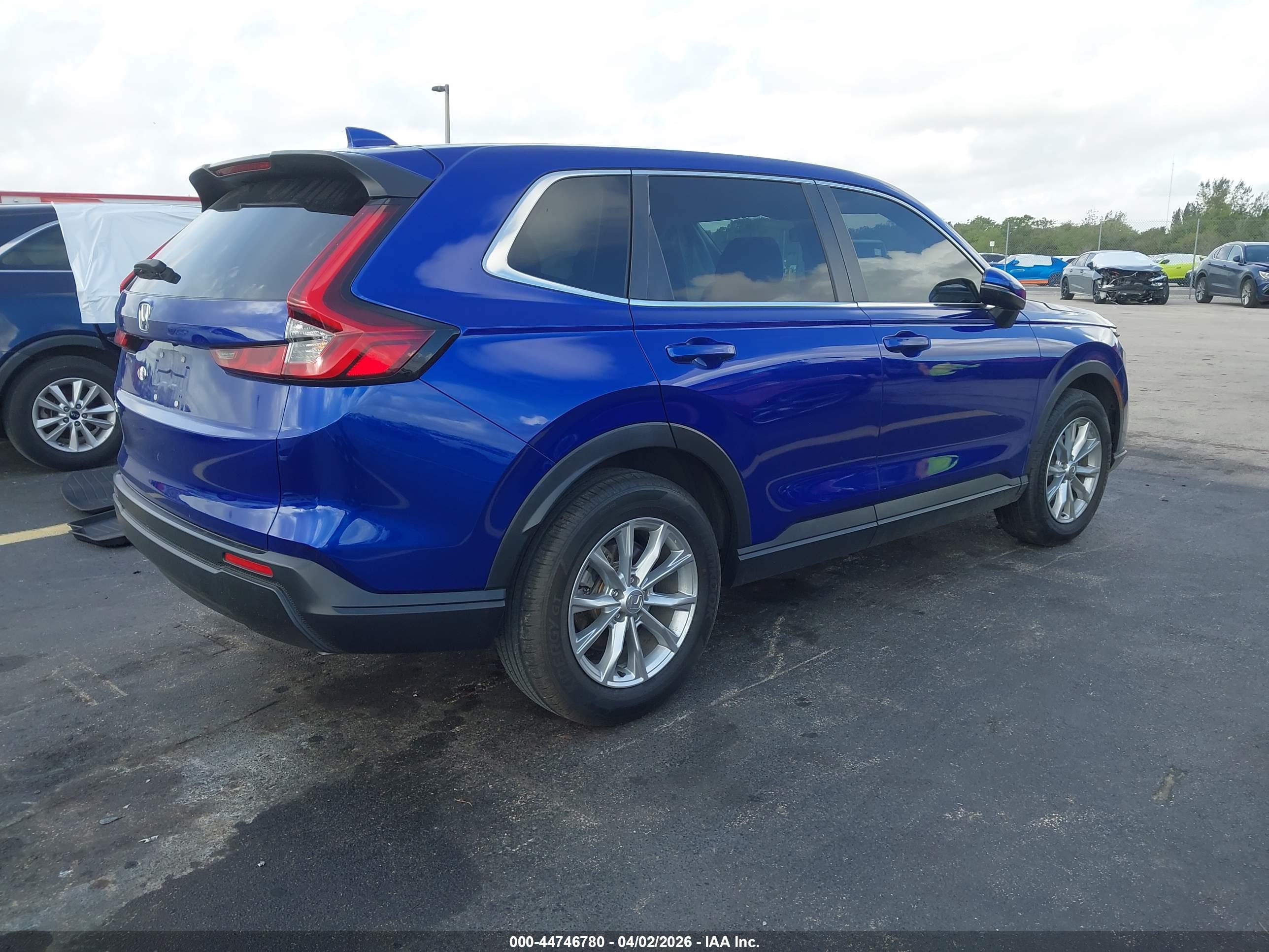 HONDA CR-V image 4