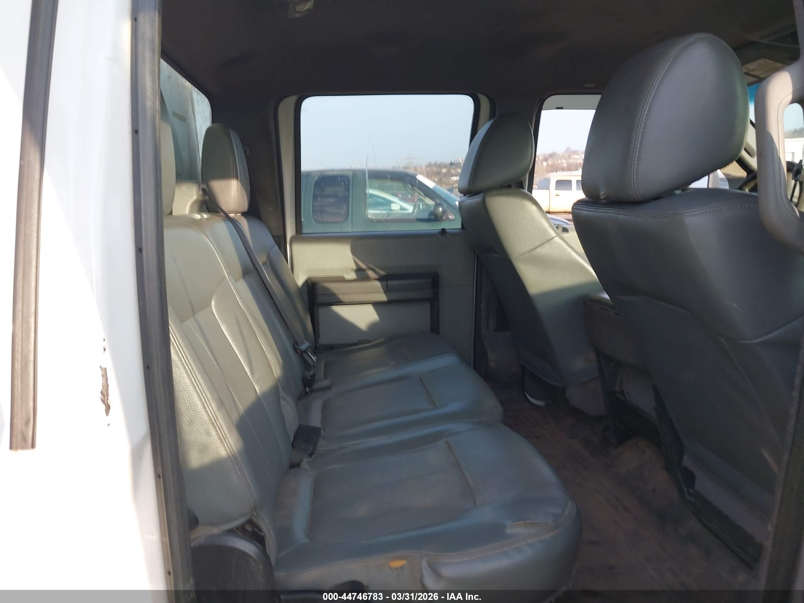 FORD F-350 image 8