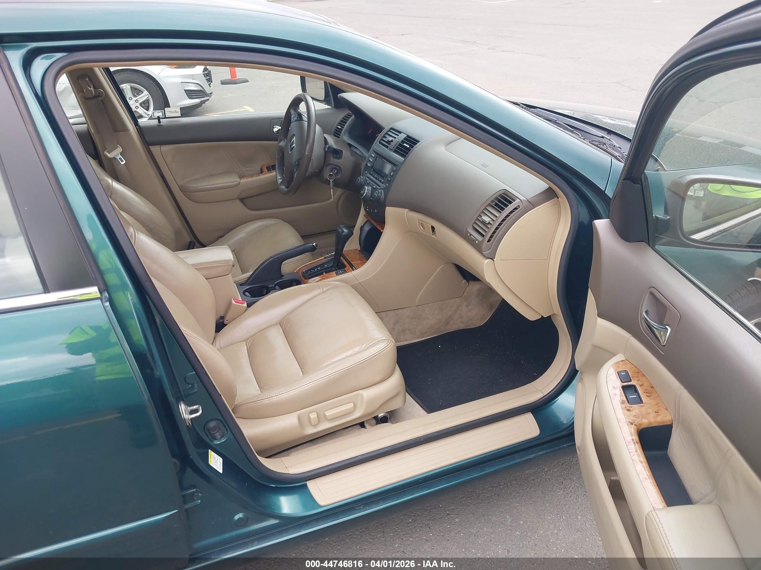 HONDA ACCORD image 5