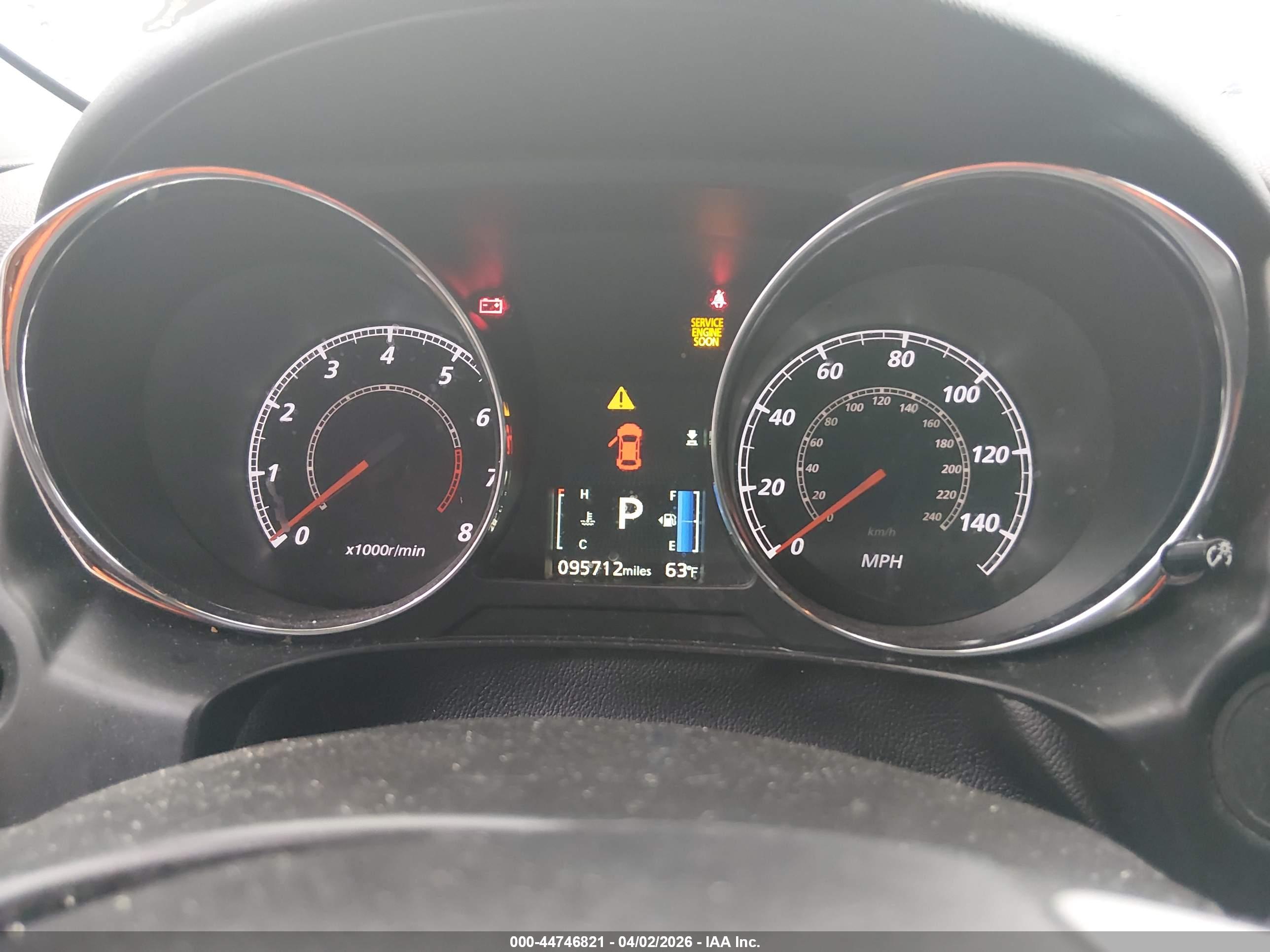MITSUBISHI OUTLANDER image 7