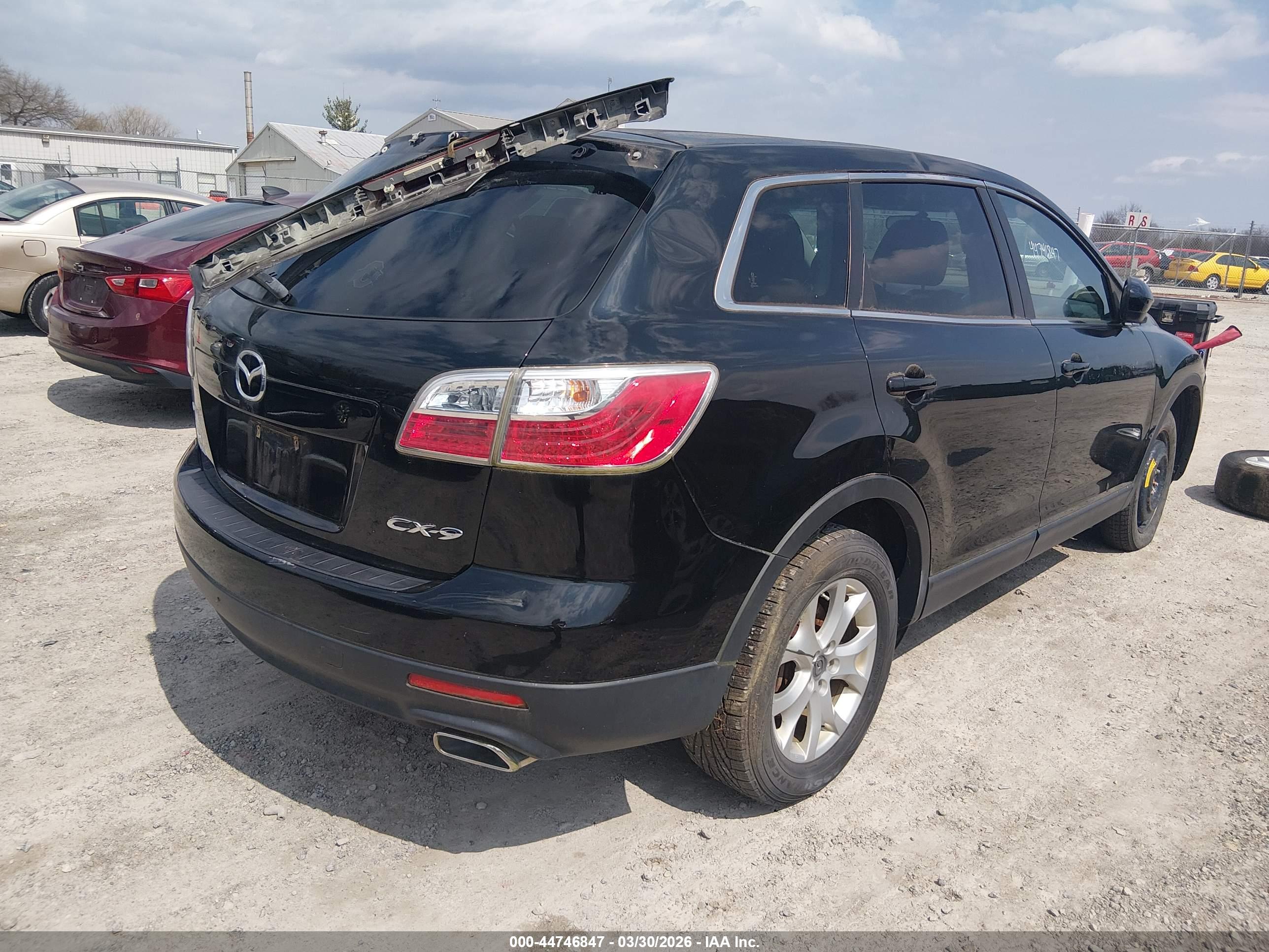 MAZDA CX-9 image 4