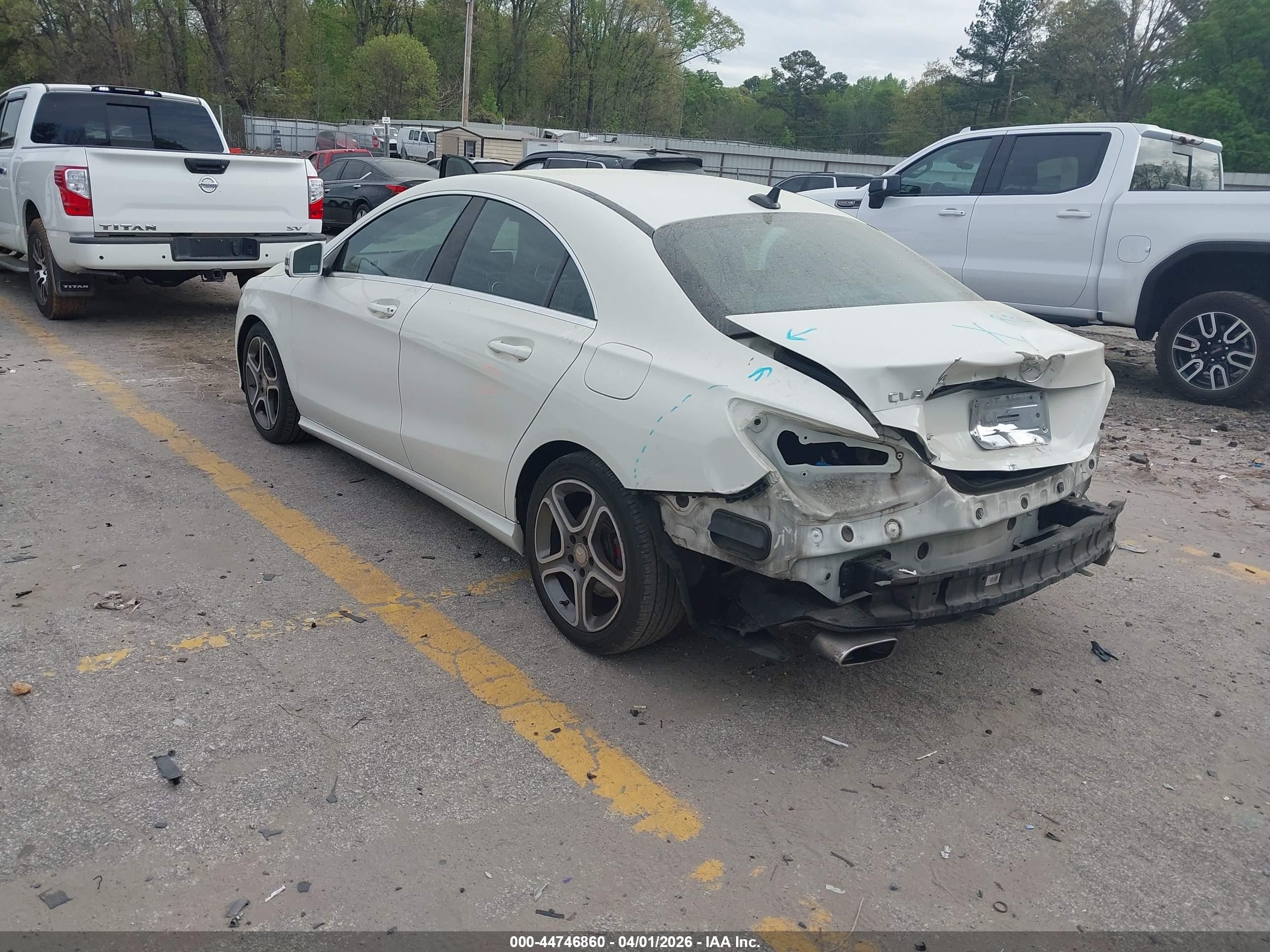 MERCEDES-BENZ CLA image 3