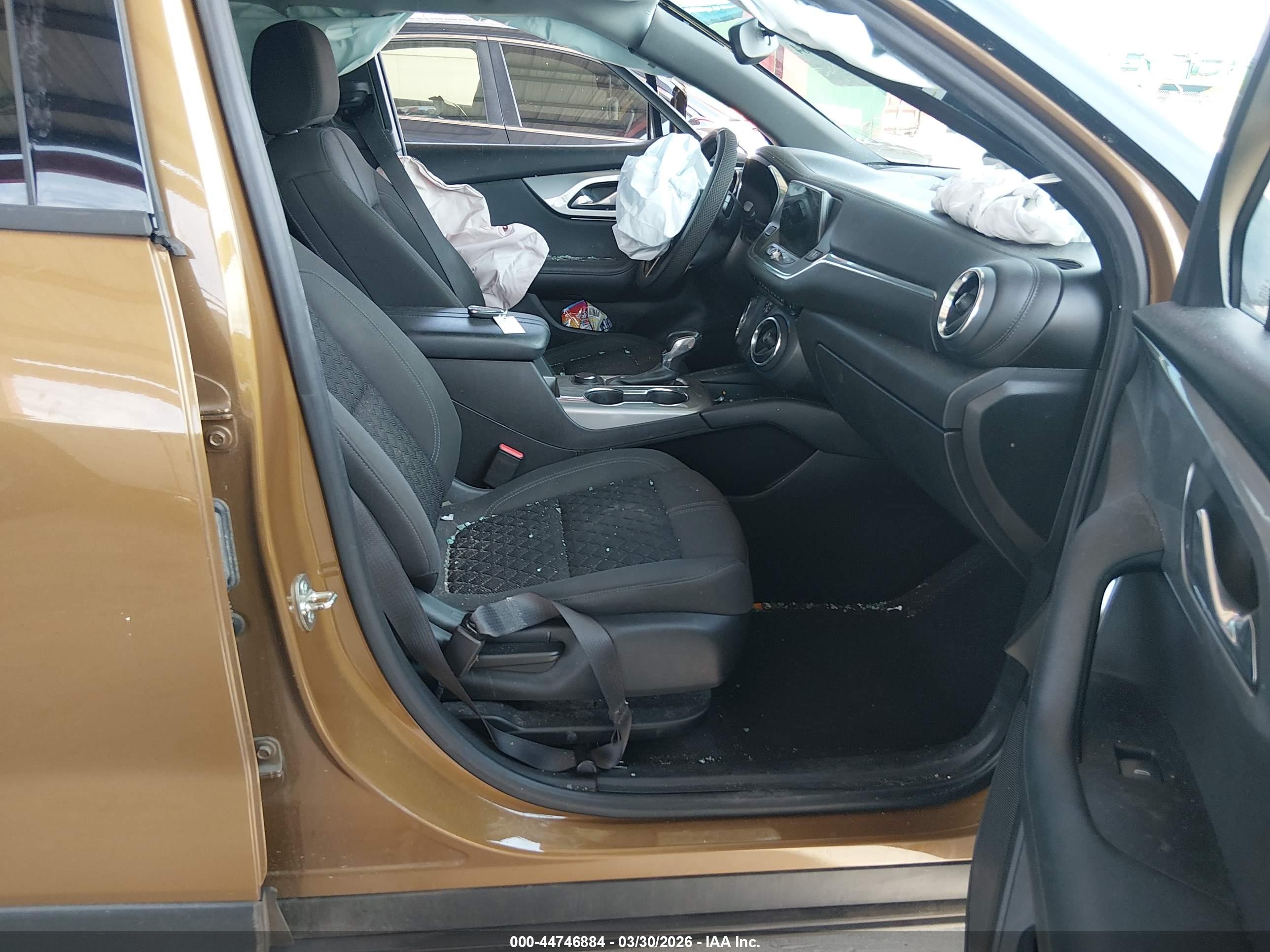 CHEVROLET BLAZER image 5