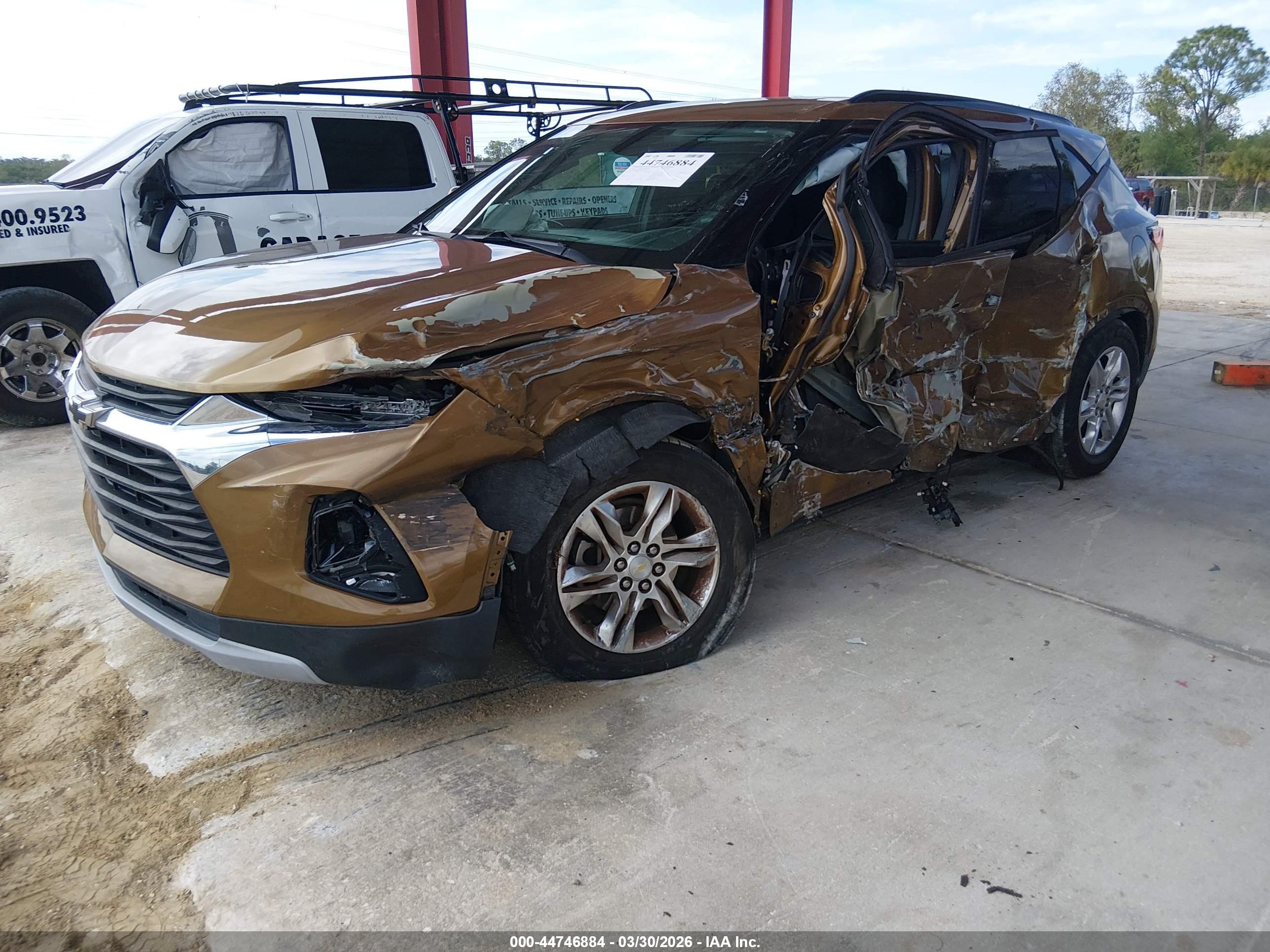 CHEVROLET BLAZER image 6