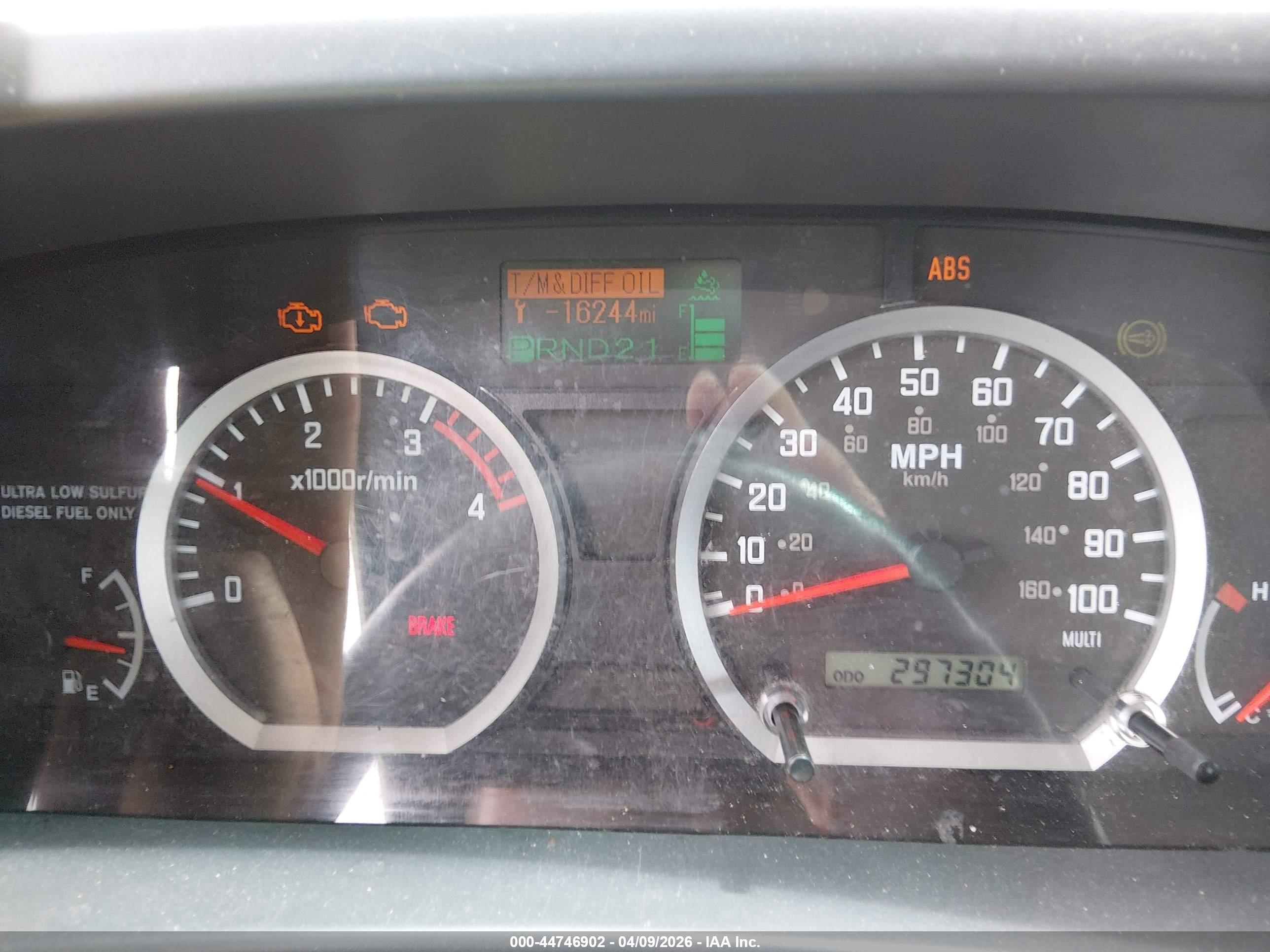 ISUZU NPR image 6