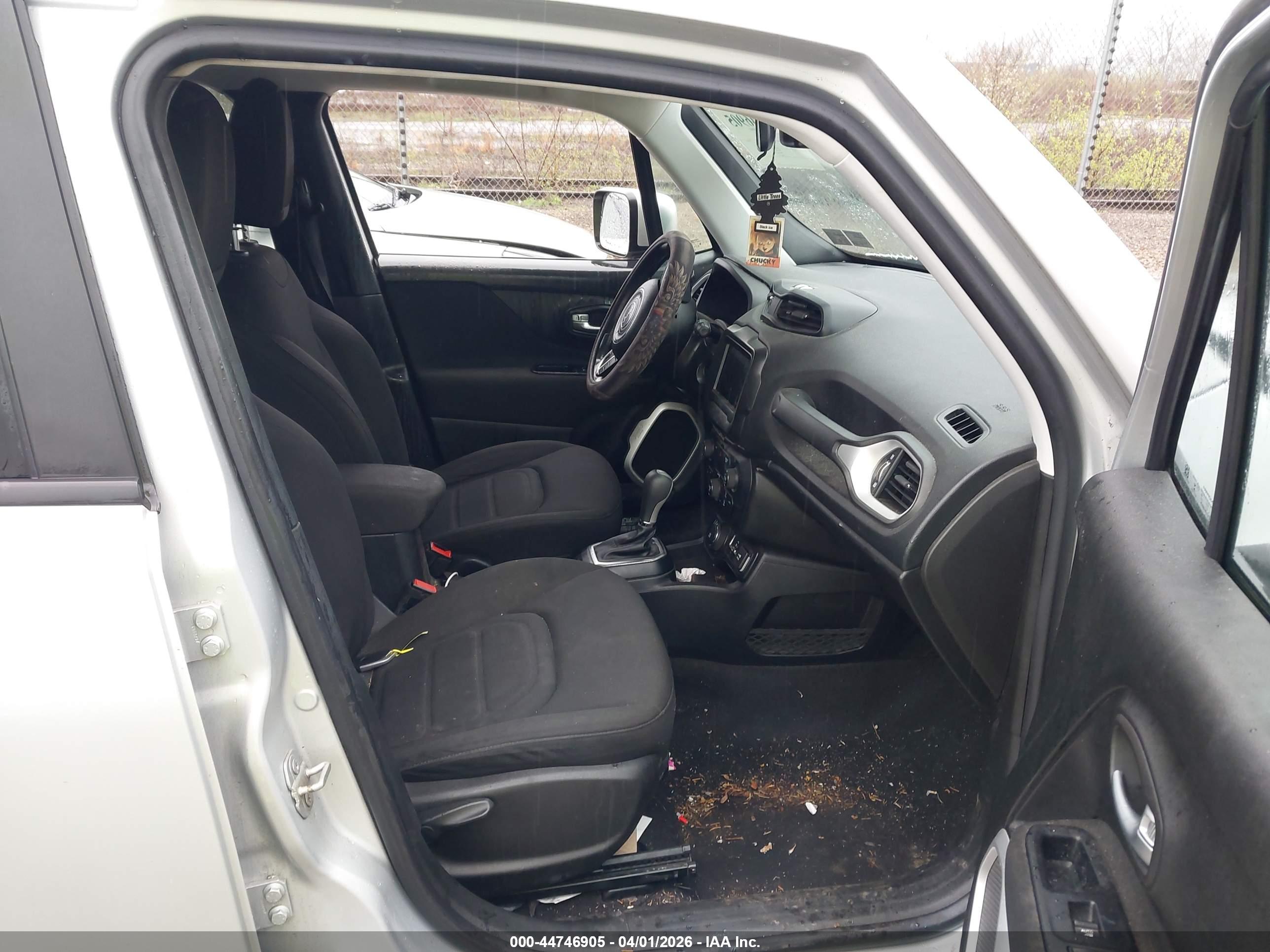 JEEP RENEGADE image 5