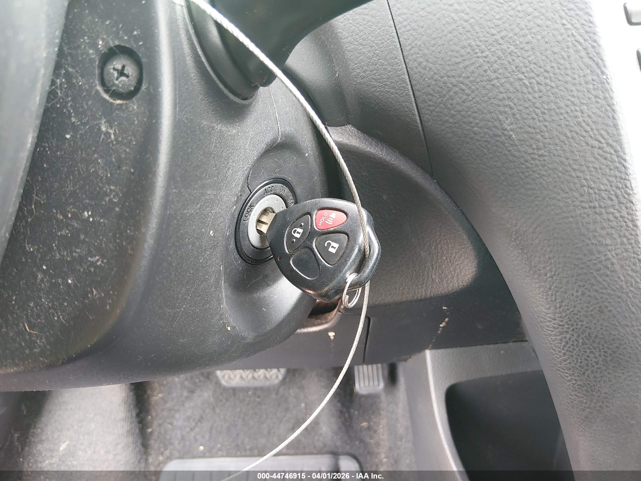 TOYOTA YARIS image 11