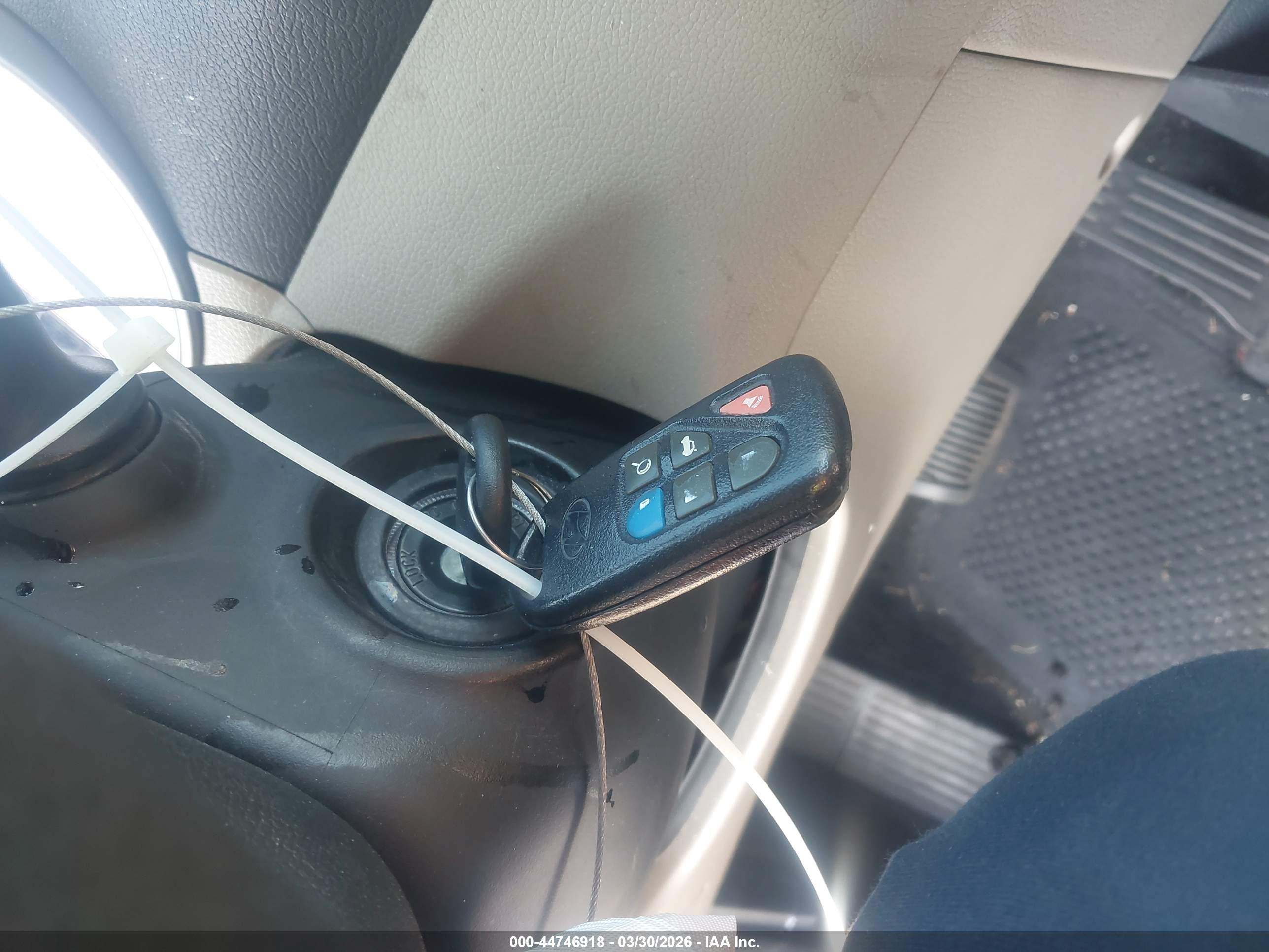 HYUNDAI ELANTRA image 11