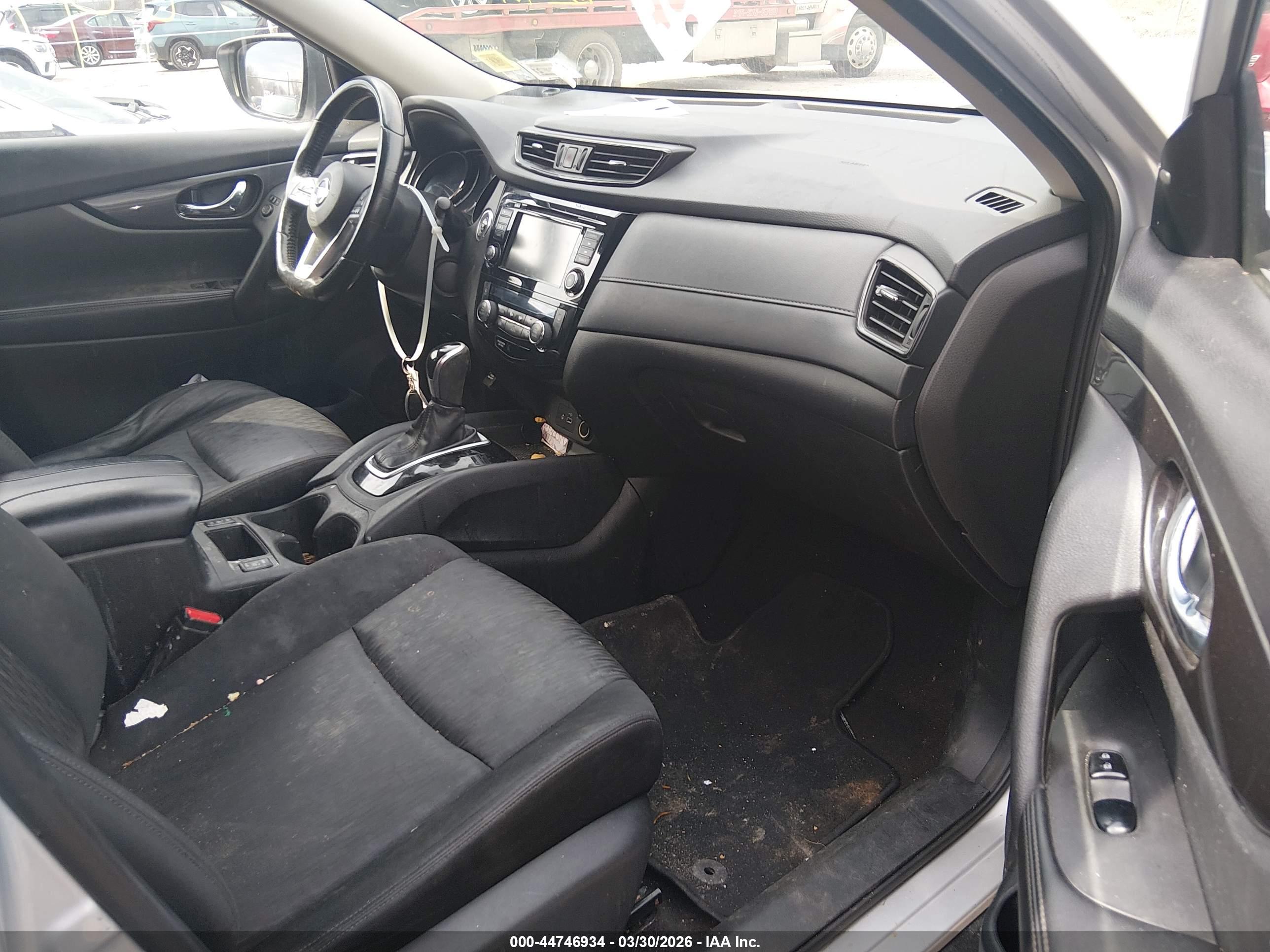 NISSAN ROGUE image 5