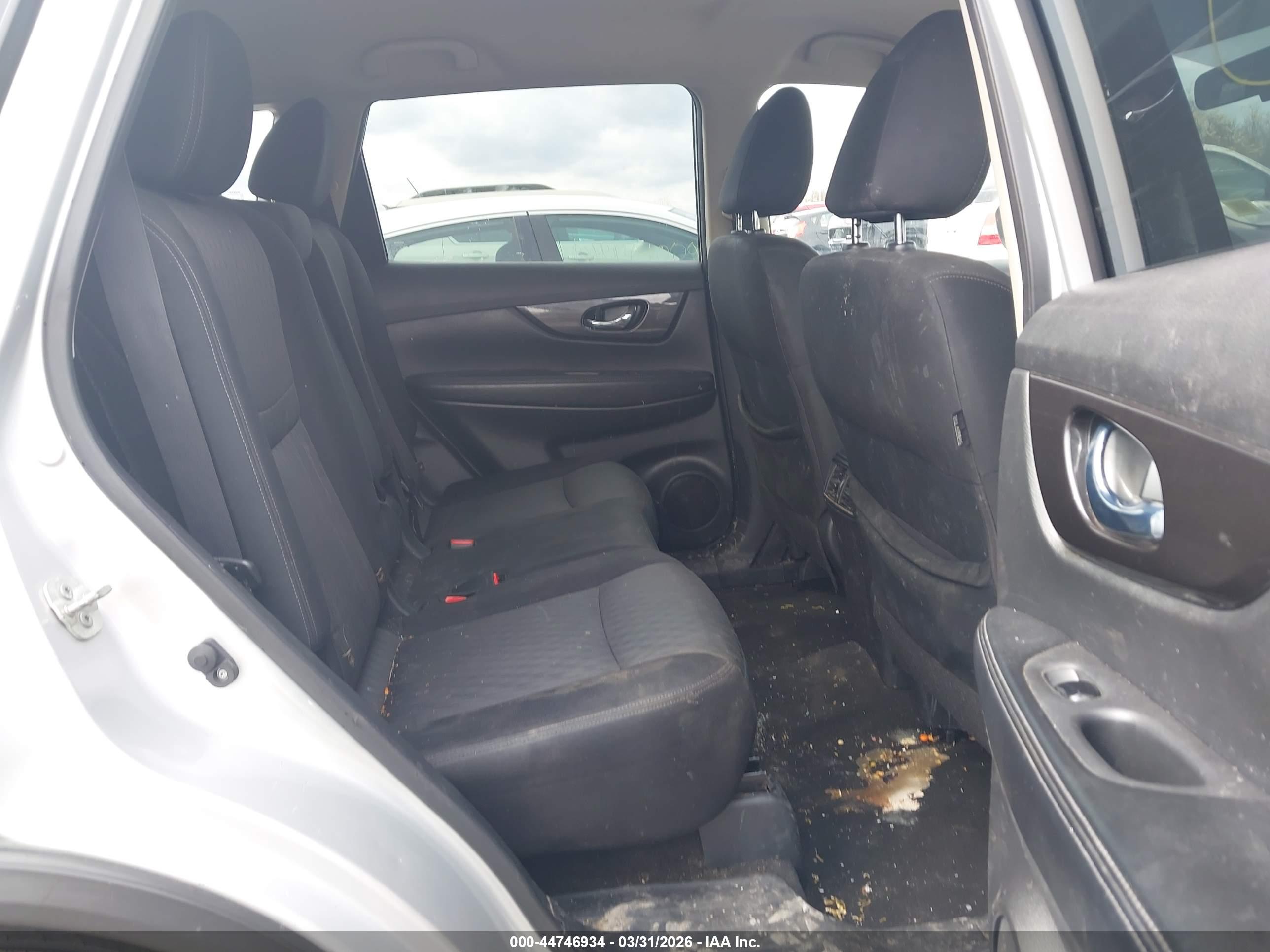NISSAN ROGUE image 8