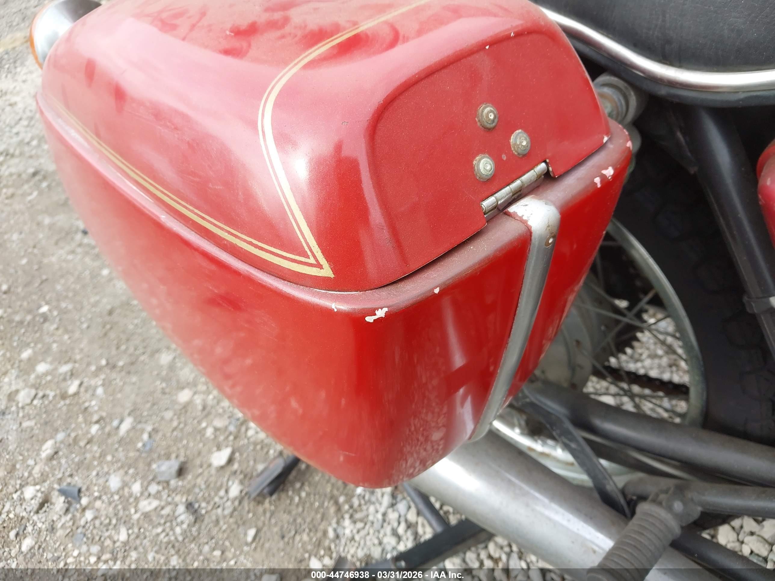 SUZUKI 250 image 6