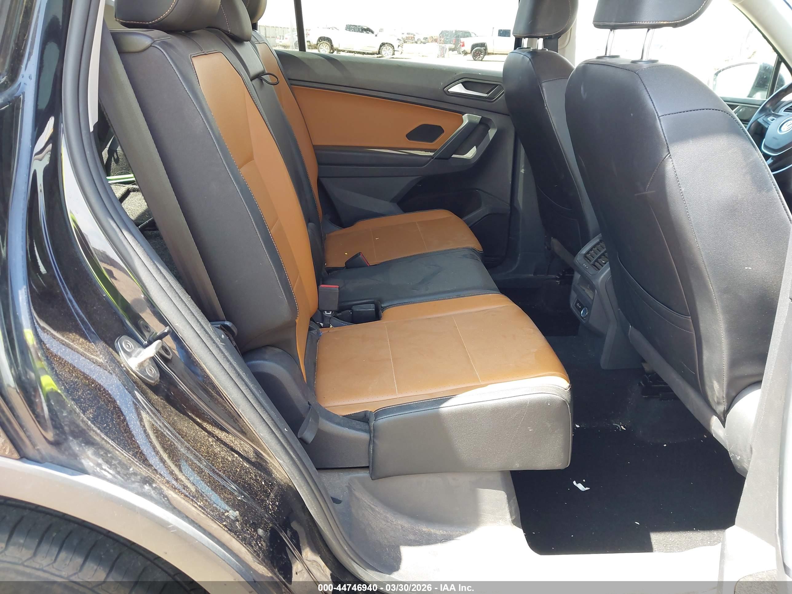 VOLKSWAGEN TIGUAN image 8