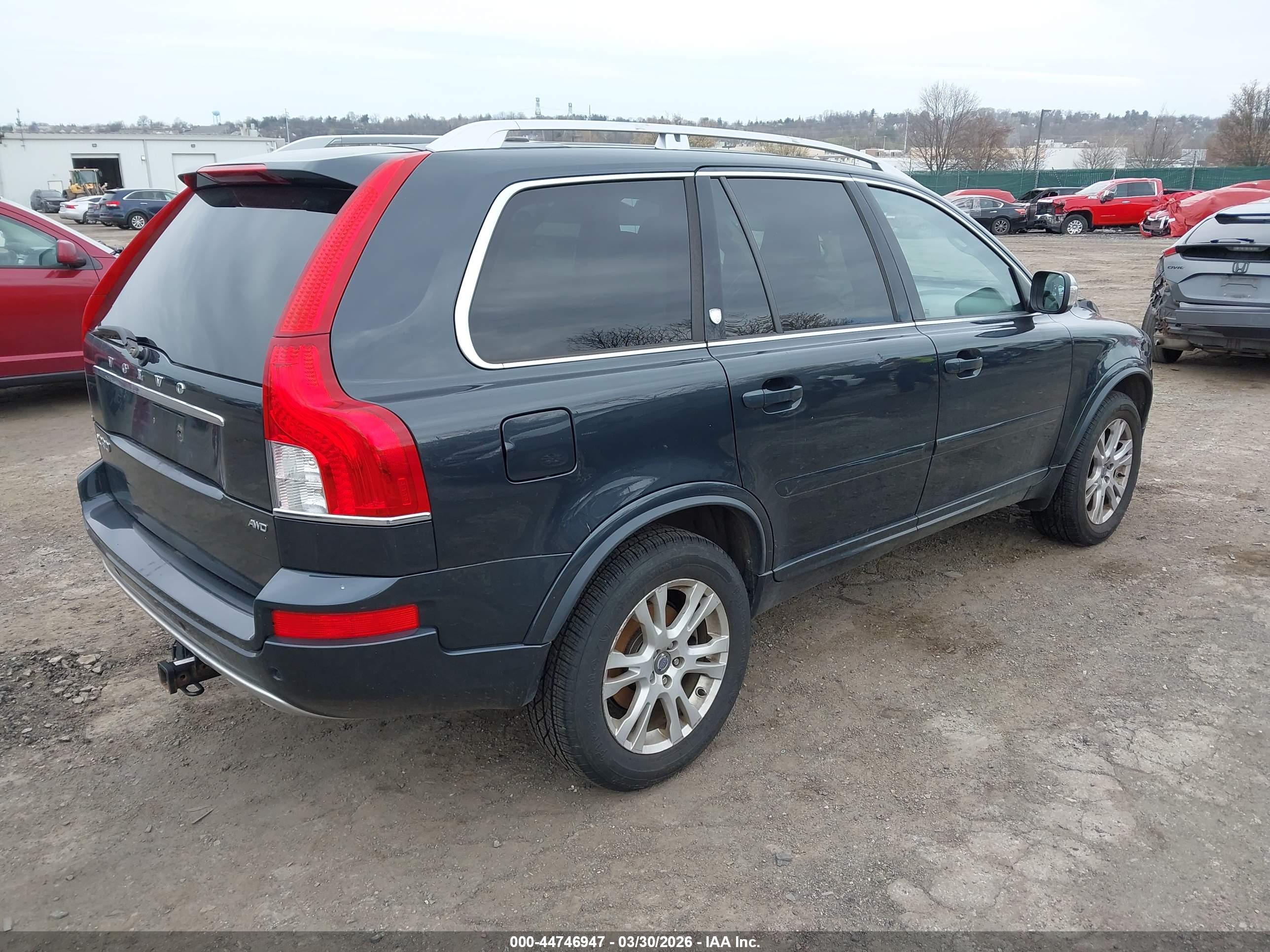 VOLVO XC90 image 4