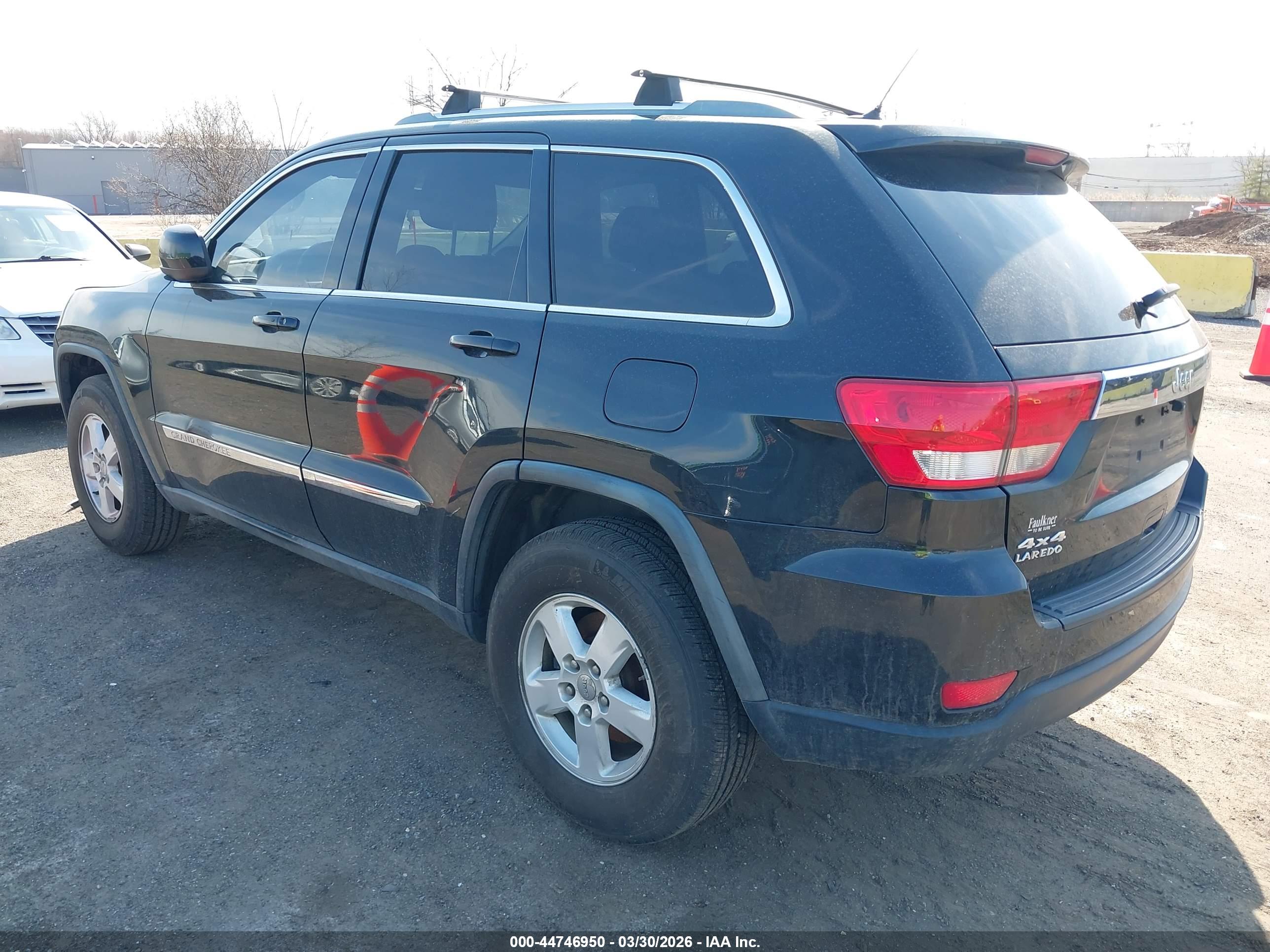 JEEP GRAND image 3