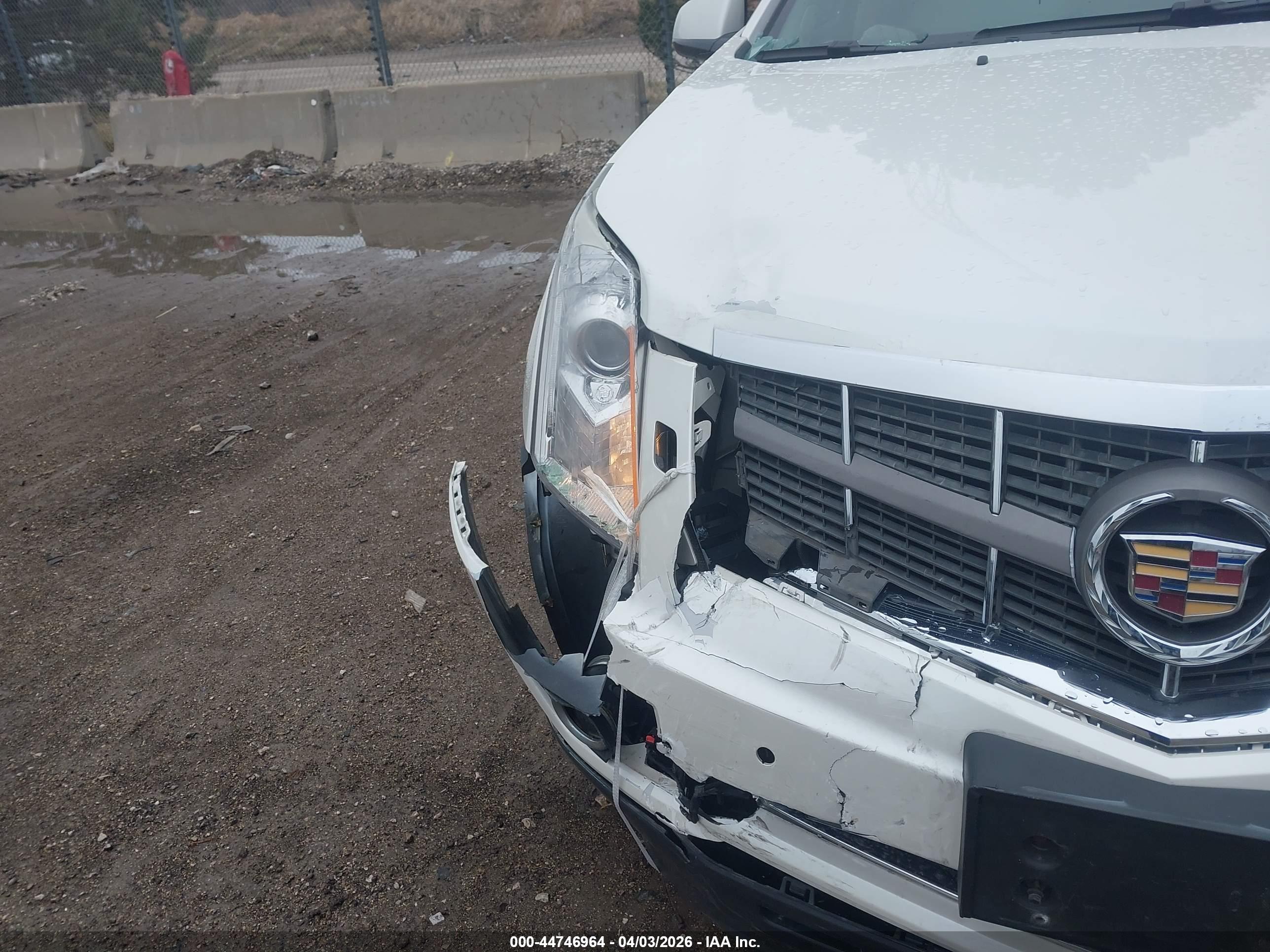 CADILLAC SRX image 6