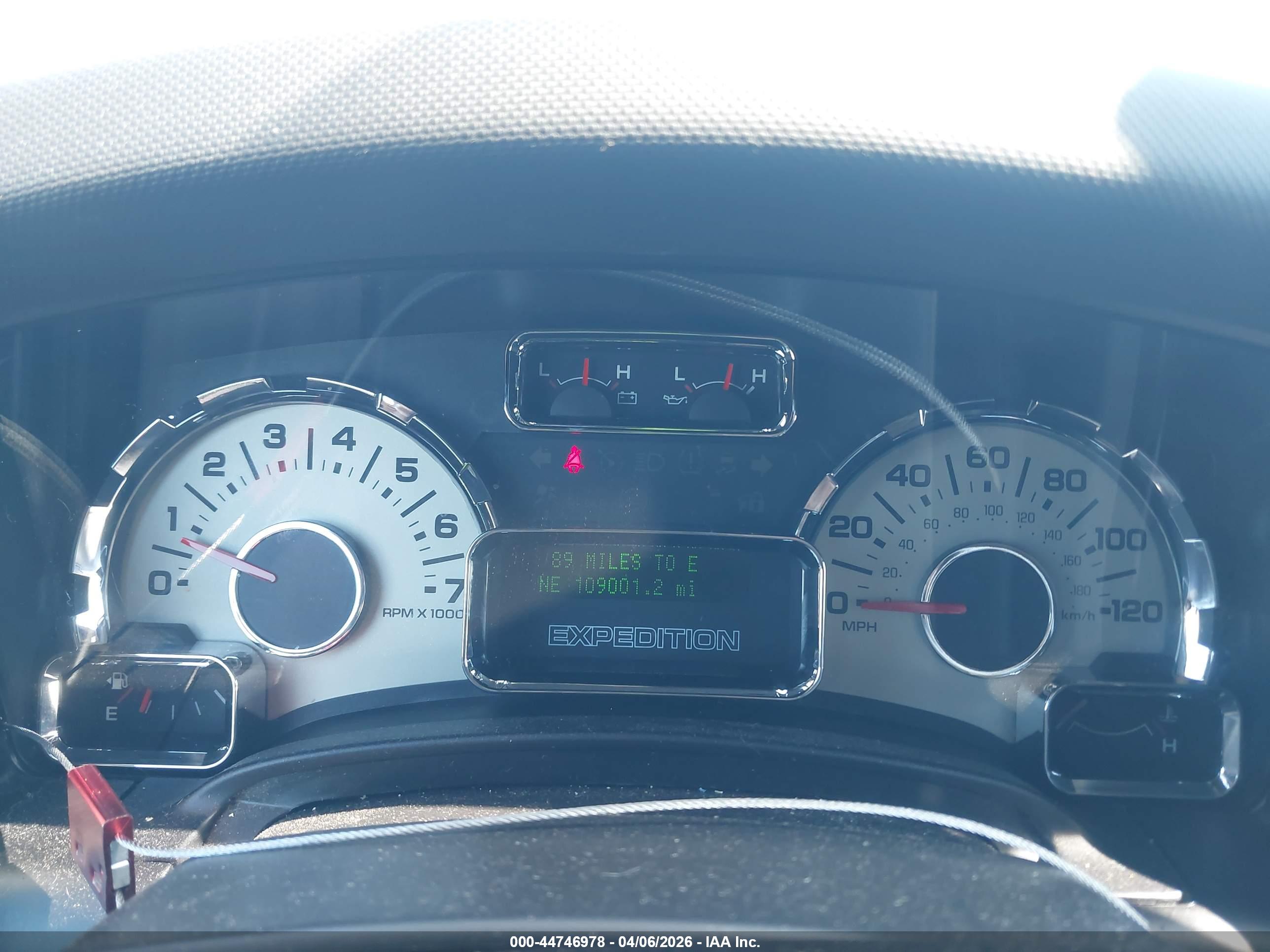 FORD EXPEDITION image 7