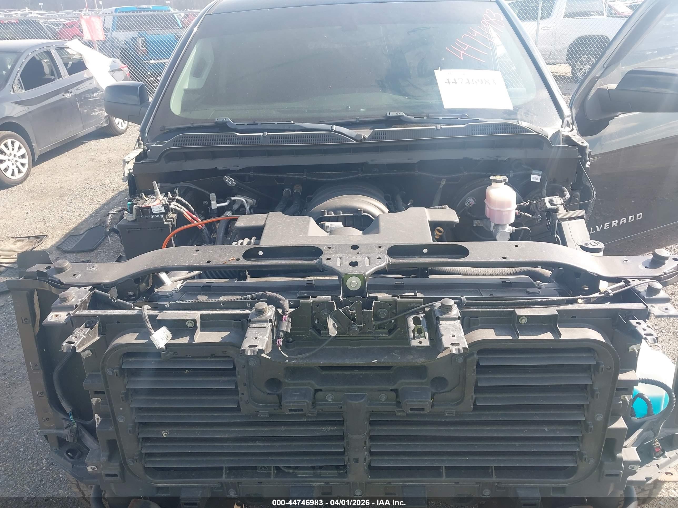 CHEVROLET SILVERADO image 10